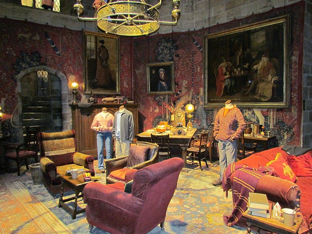 1024x768 Gryffindor Common Room at Warner Bros. Studio Tour