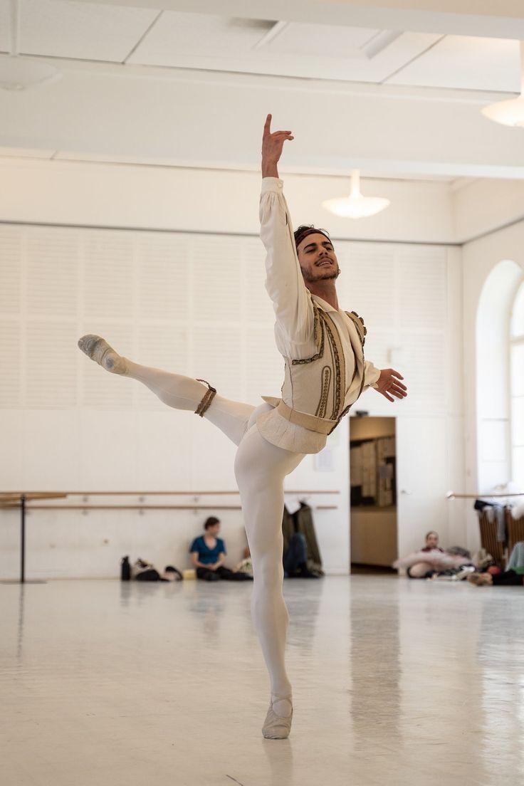 736x1104 Wiener Staatsballett. Male ballet dancers, Ballet dancers, Male dancer