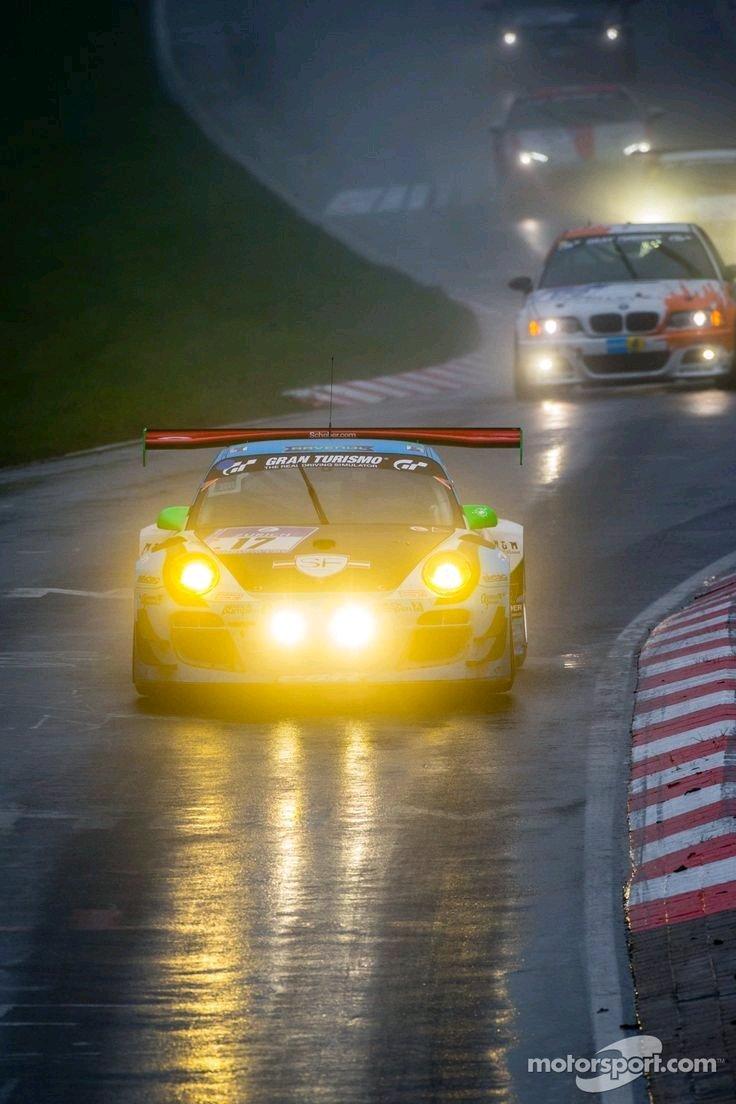 736x1104 Have anyone a wallpaper of cars racing in the rain like this for phone?. Thx
