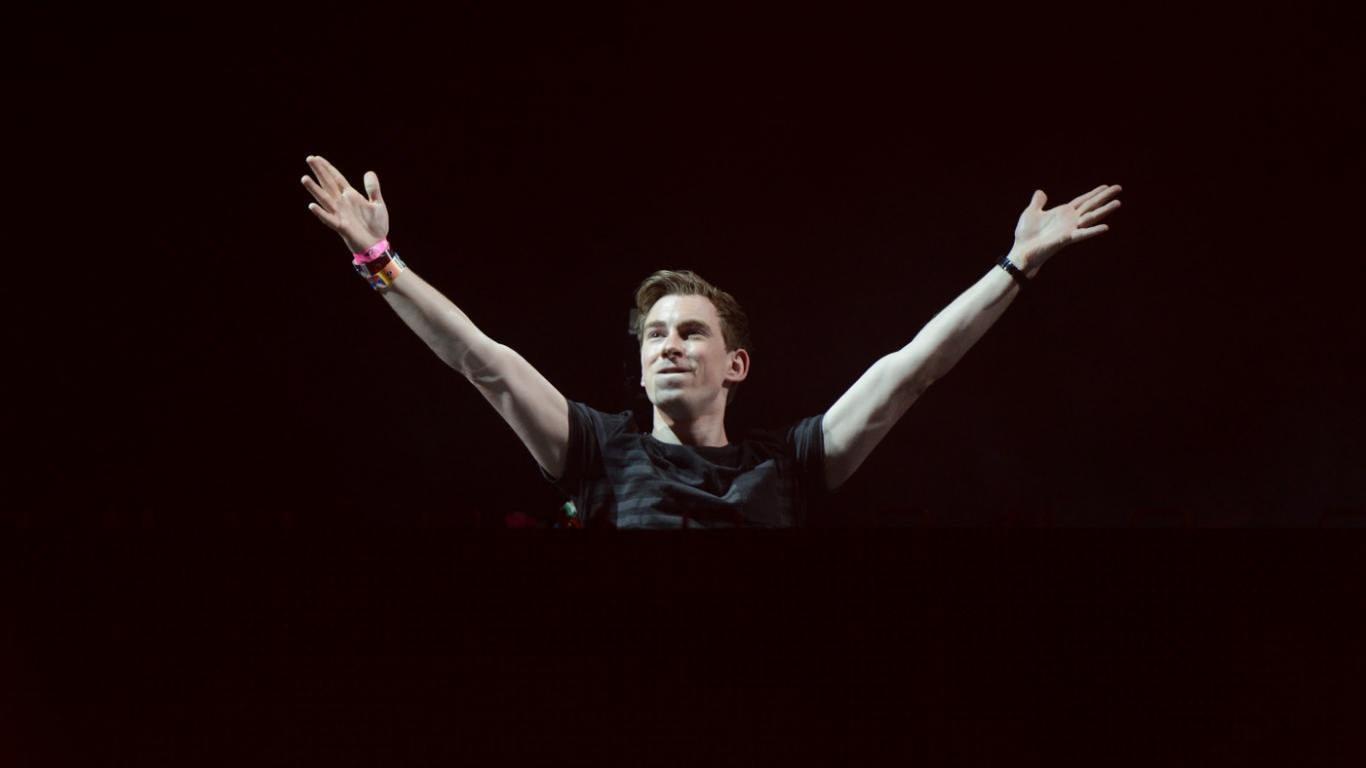 1366x768 Hardwell wallpaper 1366x768 (laptop) desktop background