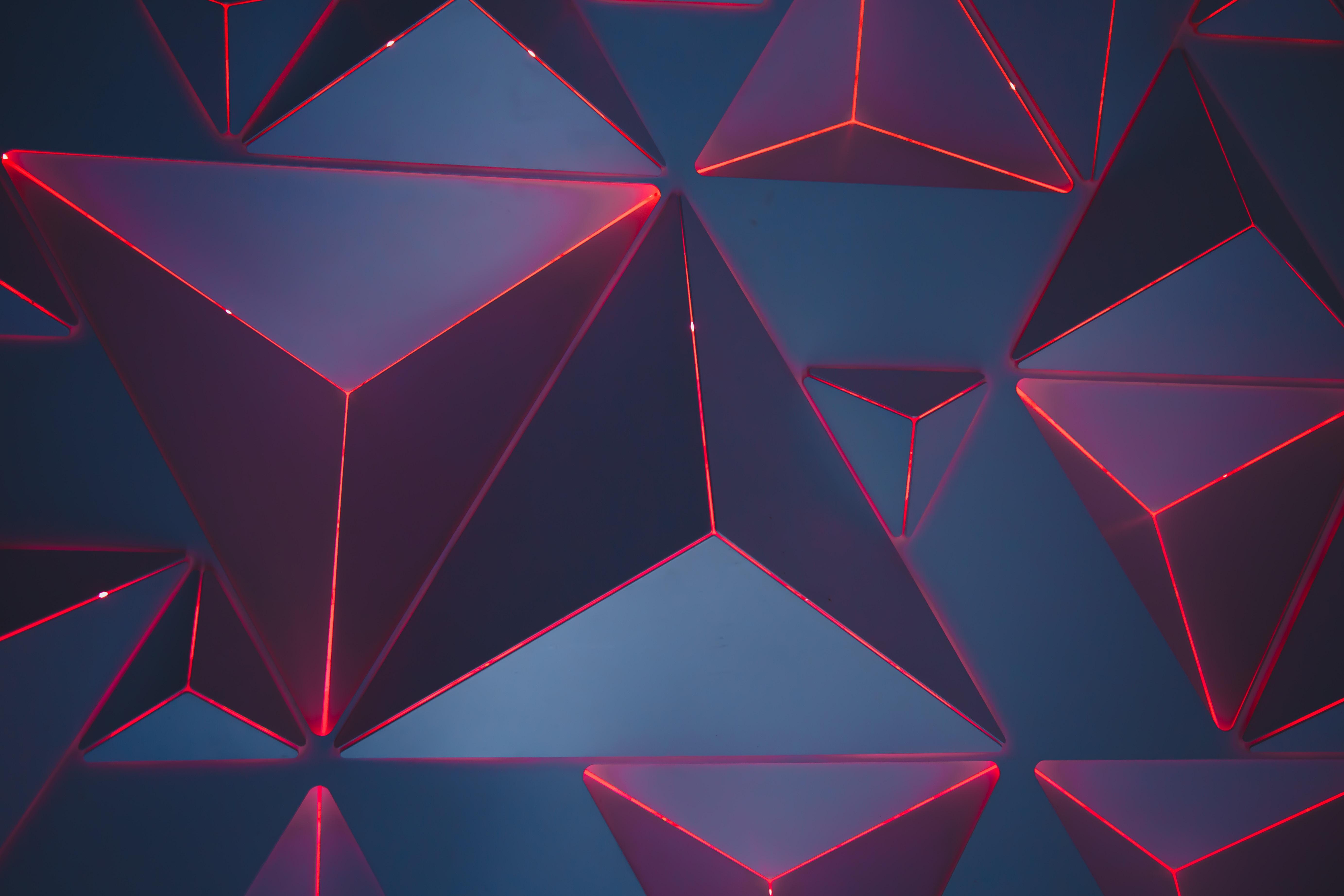 5533x3689 5533x3689 geomety, pyramid, pink, wallpaper, neon, background, pattern, triangle, PNG image, geometric, abstract, blue