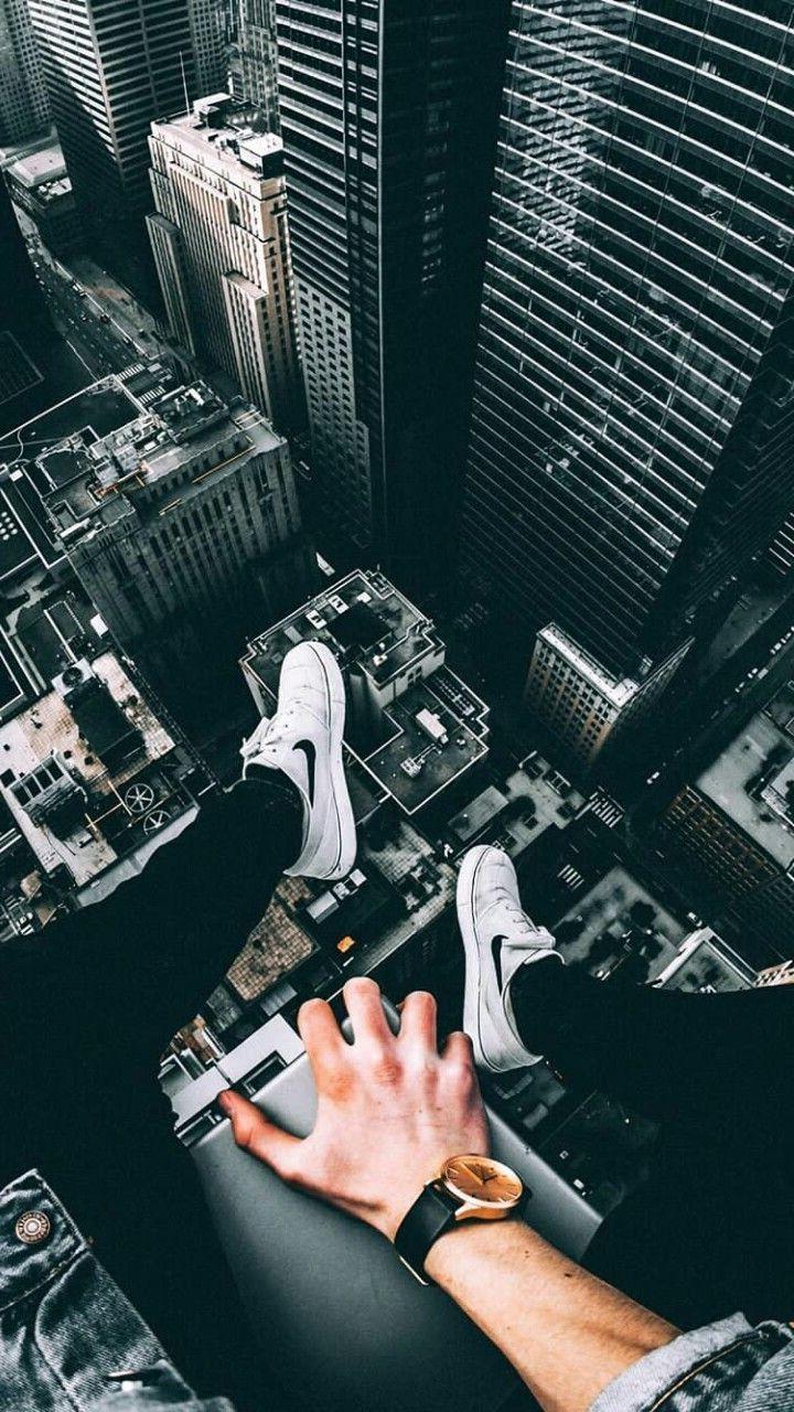 720x1280 Rich Person Wallpaper