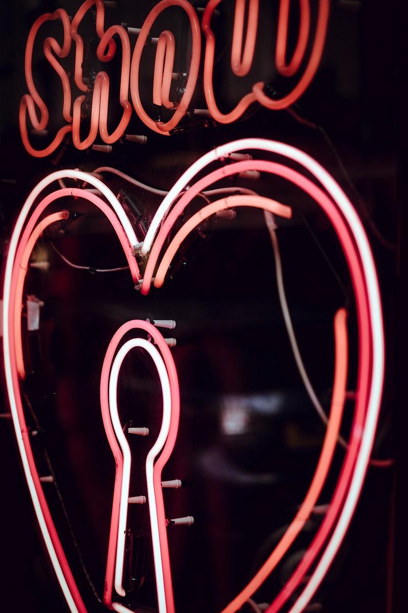 800x1200 Love Neon Image Wallpaper