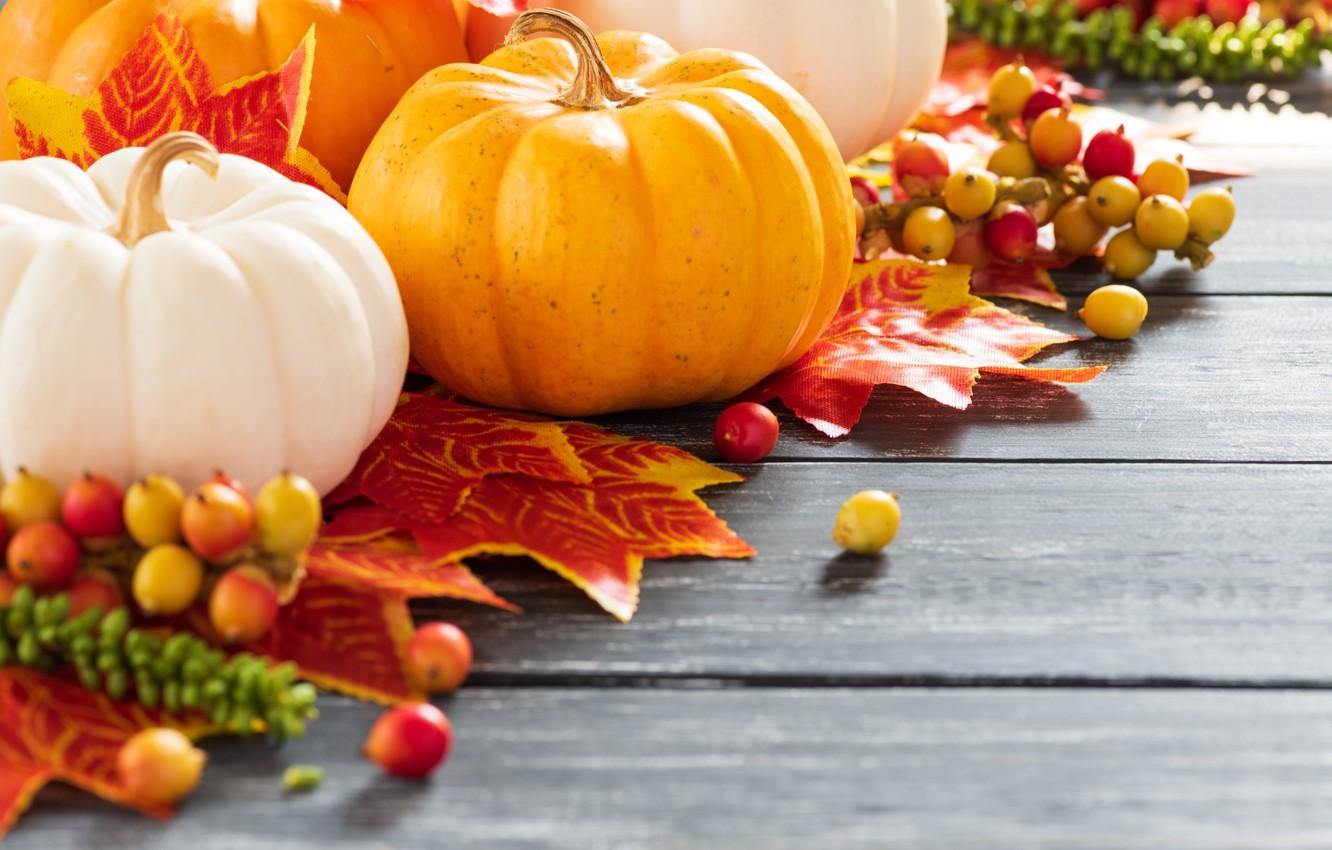 1332x850 Wallpaper autumn, leaves, background, Board, colorful, pumpkin, maple, wood, background, autumn, leaves, autumn, pumpkin, maple image for desktop, section еда