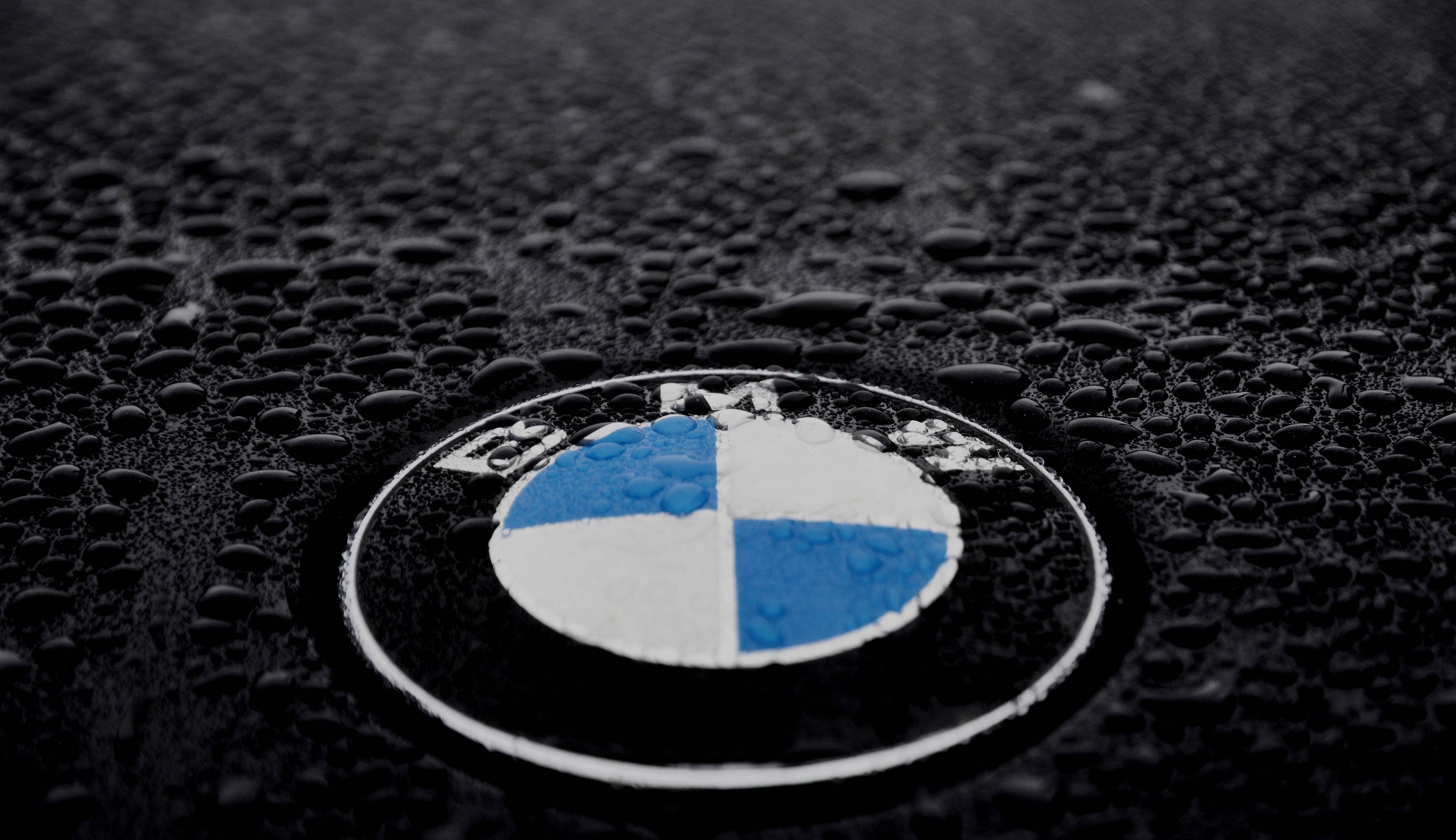 BMW LOGO 4K Wallpapers - Top Free BMW LOGO 4K Backgrounds - WallpaperAccess