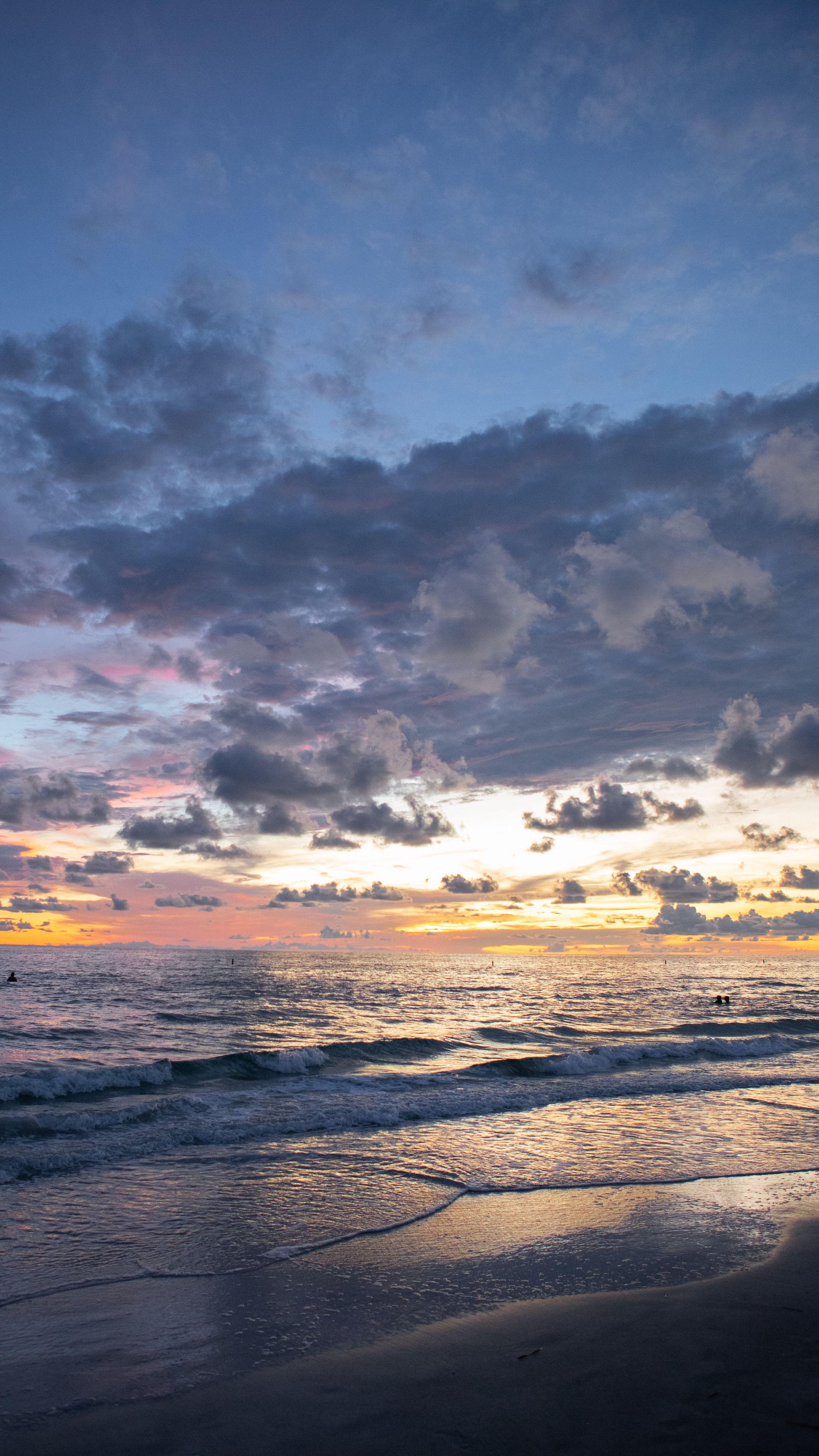 2160x3840 Download wallpaper 2160x3840 sea, beach, waves, clouds, dusk samsung galaxy s s note, sony xperia z, z z z htc one, lenovo vibe HD background