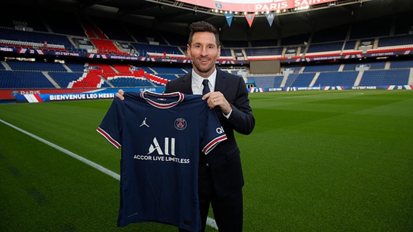 1600x900 Lionel Messi Joins Paris Saint Germain On Two Year Deal After Barcelona Exit