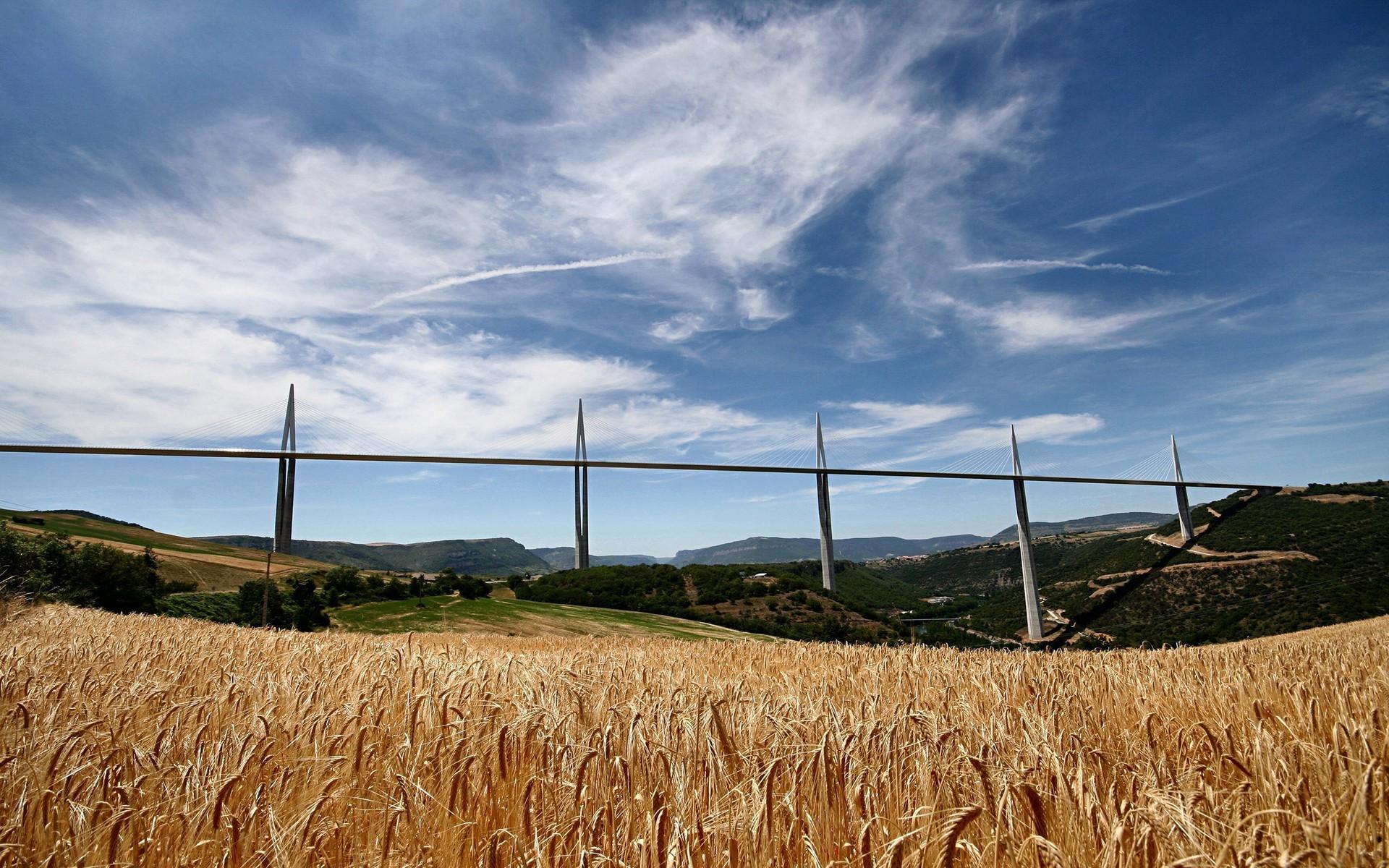 1920x1200 Amazing Millau Viaduct Wallpaper