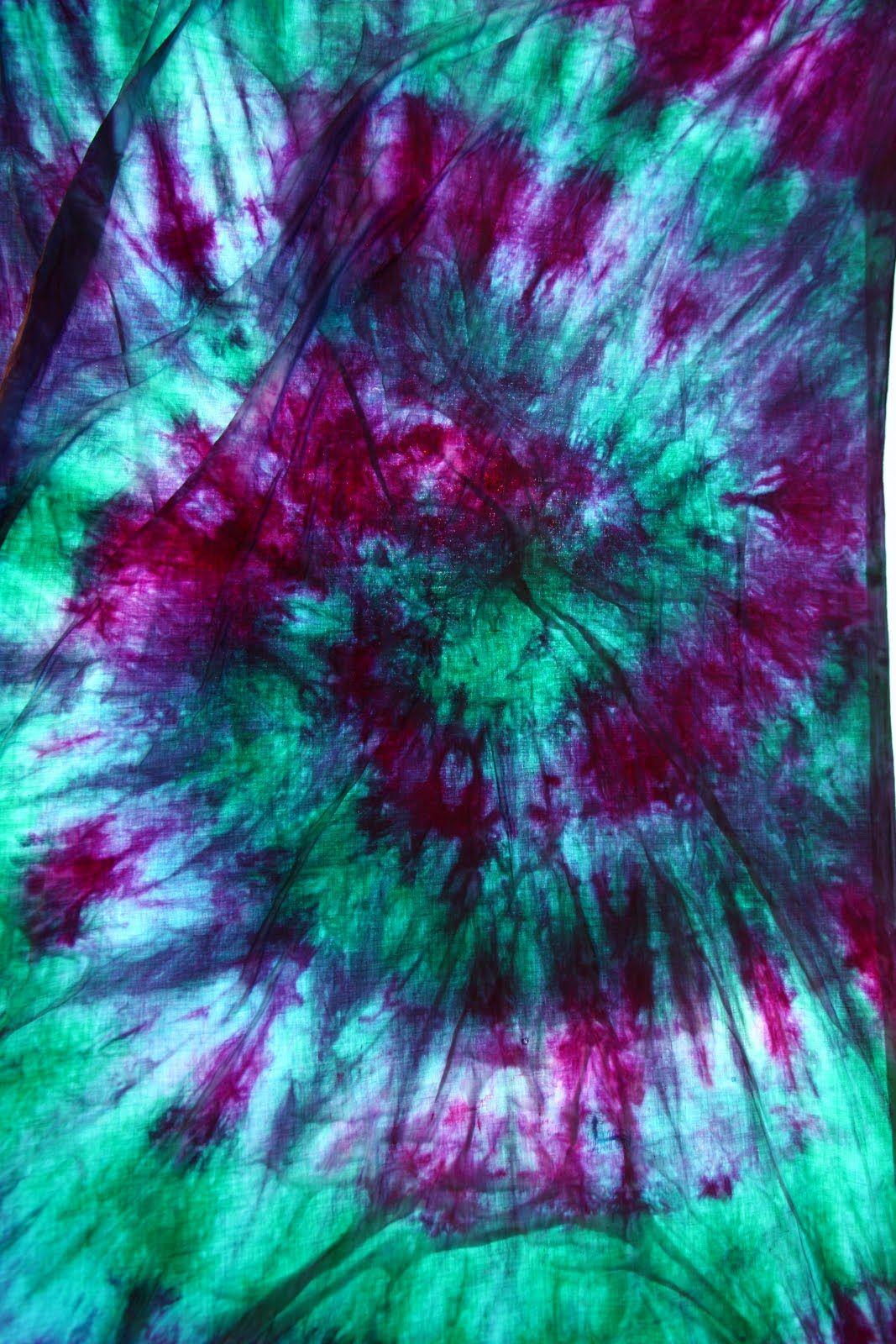 1067x1600 iPhone Wallpaper Tie Dye