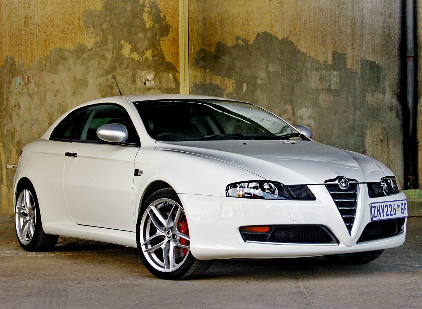 1600x1172 Alfa Romeo GT Limited Edition 937 Wallpaper