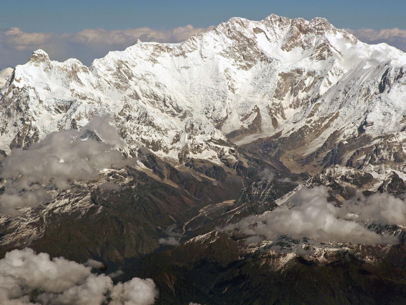 1600x1200 HD Wallpaper. Funny Videos. Hot Girls Photo. Amazing Wallpaper. Funny Picture: Kangchenjunga