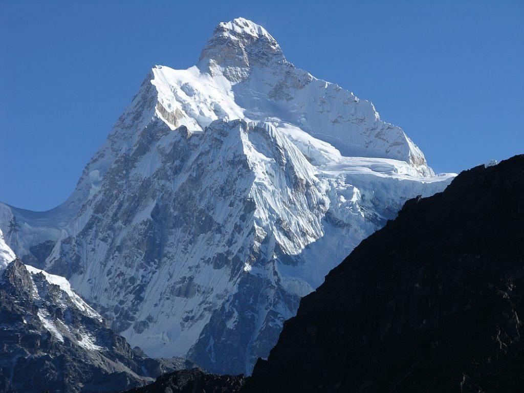 1024x768 Highest Peaks : Kangchenjunga