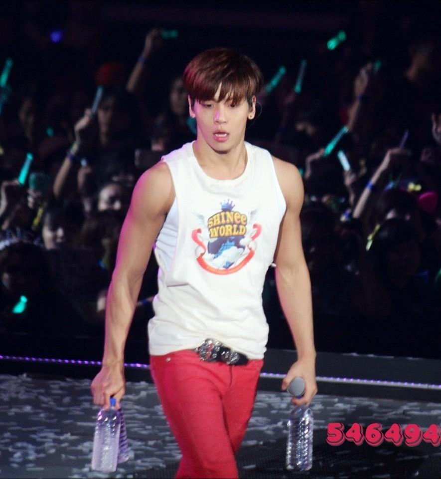 885x960 Shinee image Jonghyun World II in Singapore HD wallpaper