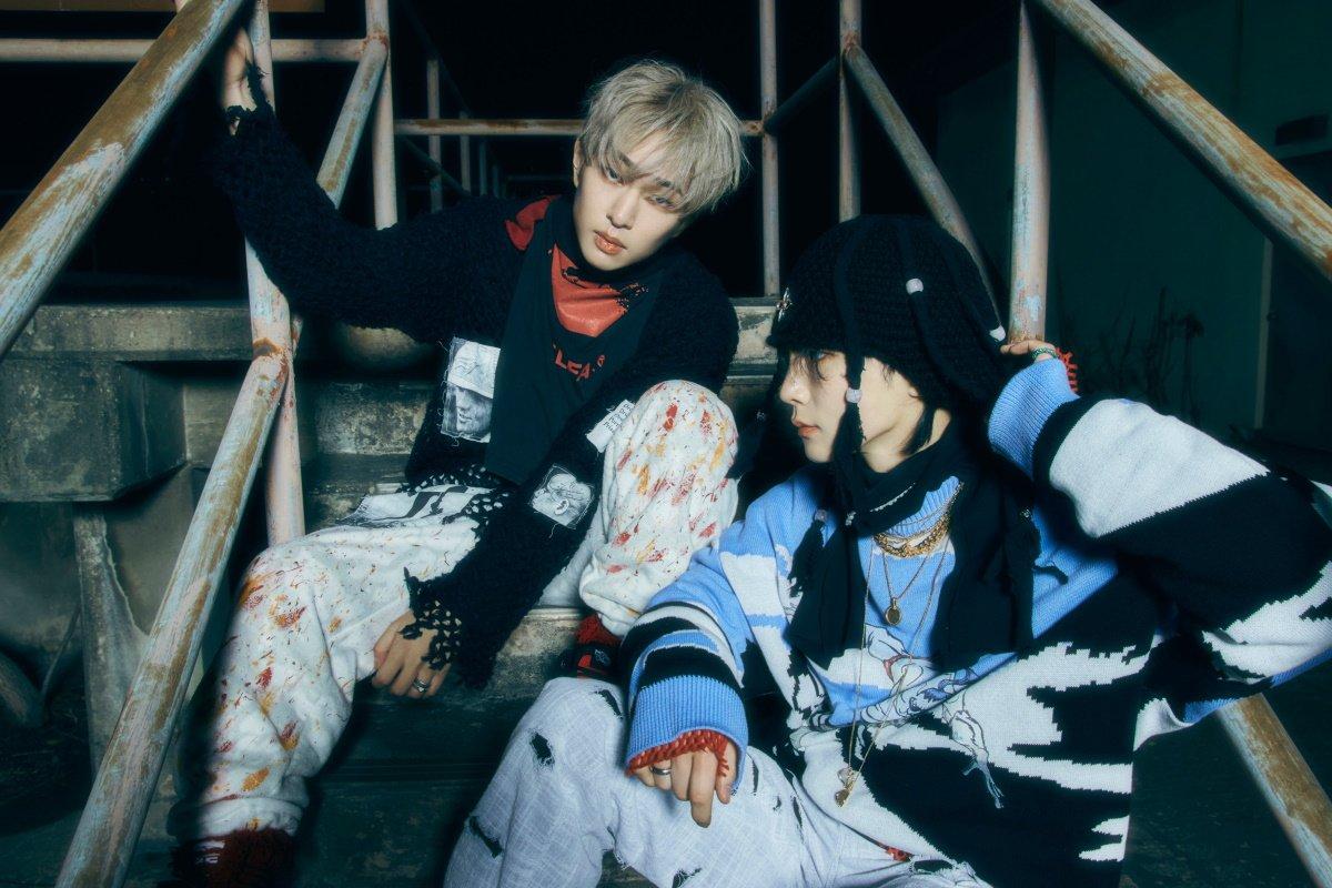 1200x800 SHINee's Onew & Key duo up in 'Don't Call Me' teaser image