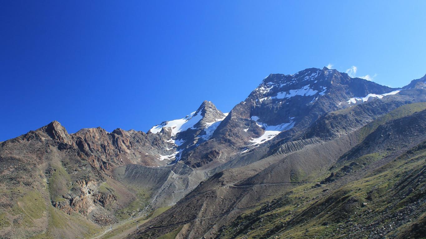 1366x768 4K Ultra HD Beautiful View, Alps Nature Mountain Wallpaper