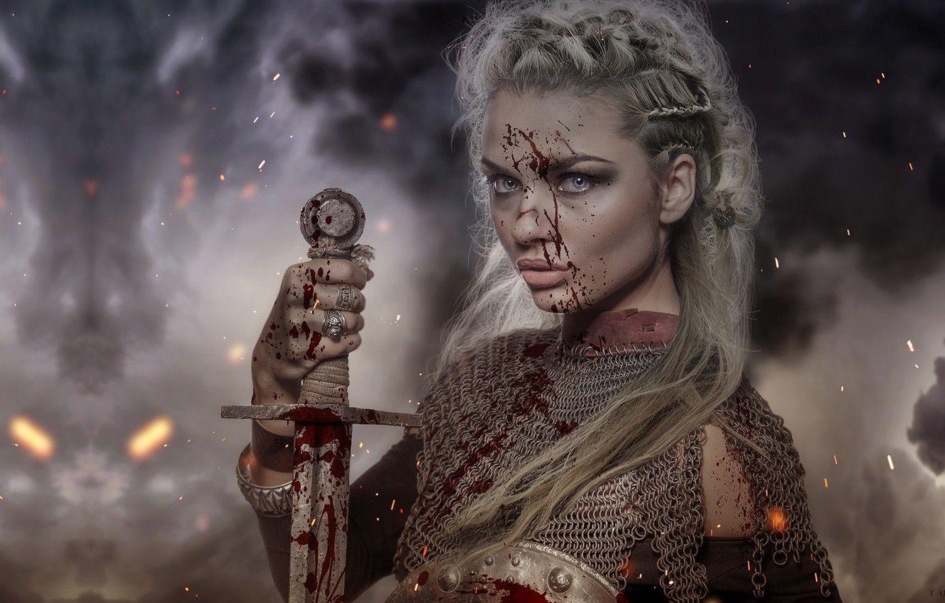 1332x850 Medieval Female Wallpaper