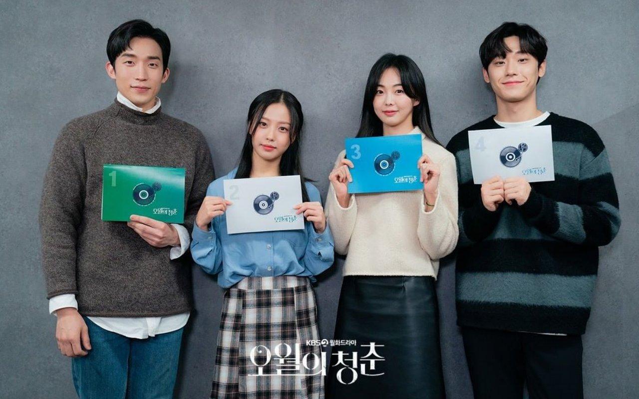 1280x800 Lee Do Hyun and Go Min Si Cs Read the Script, the Director of 'Youth Of May' Hopes for This