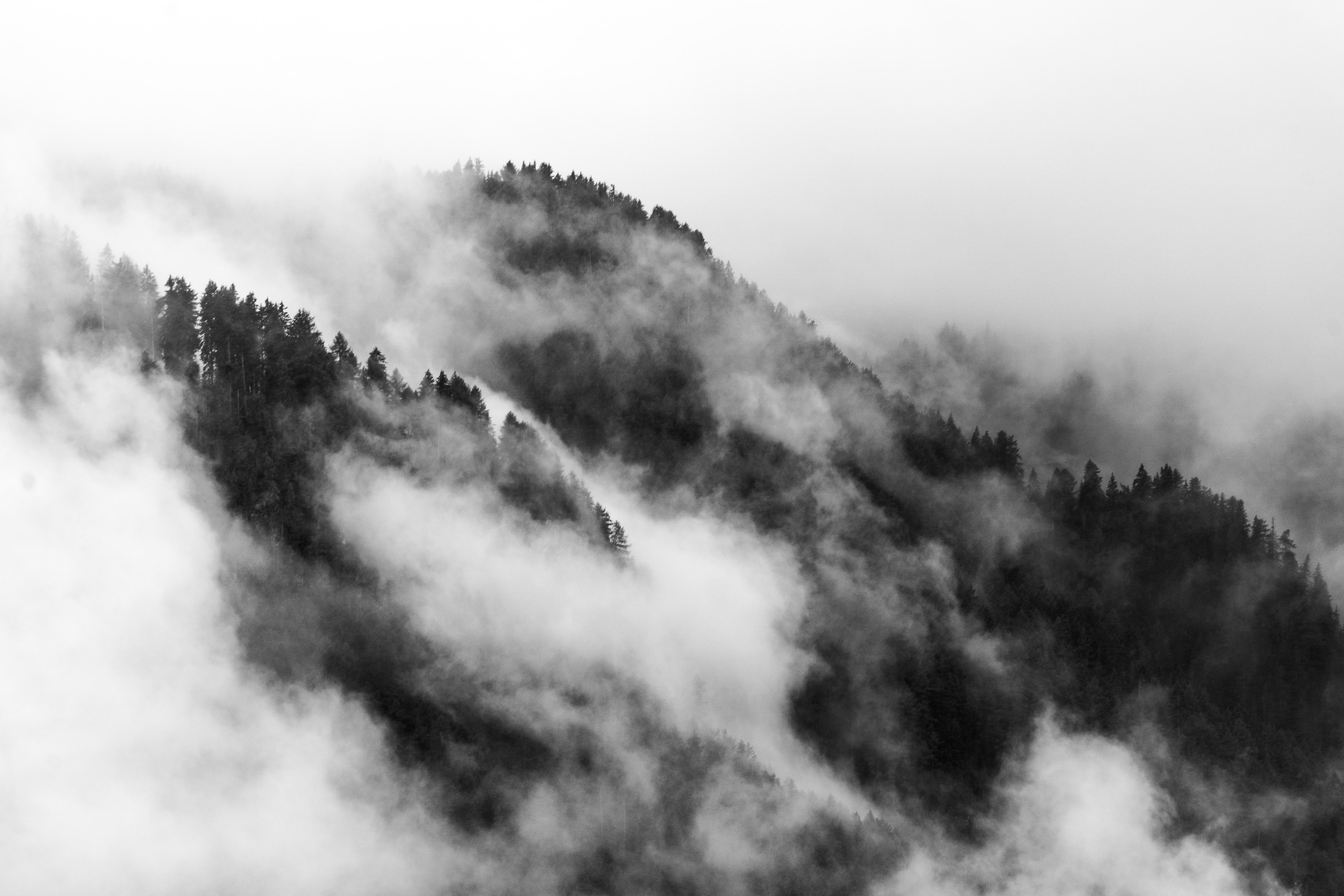 6000x4000 Black And White Mountain