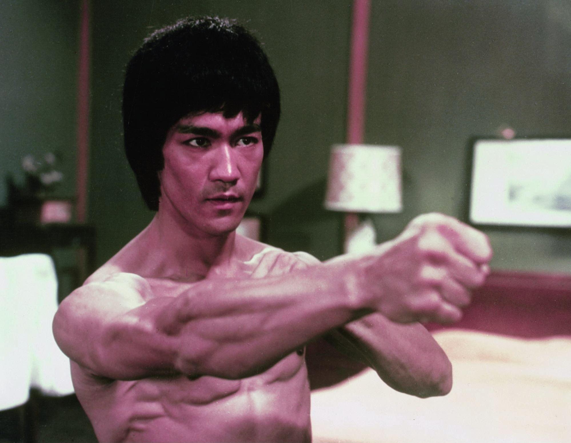 1998x1551 arts #bruce #dragon #enter #lee #martial #movie #warrior P #wallpaper #hdwallpaper #desktop. Bruce lee, Bruce lee photo, Imdb movies