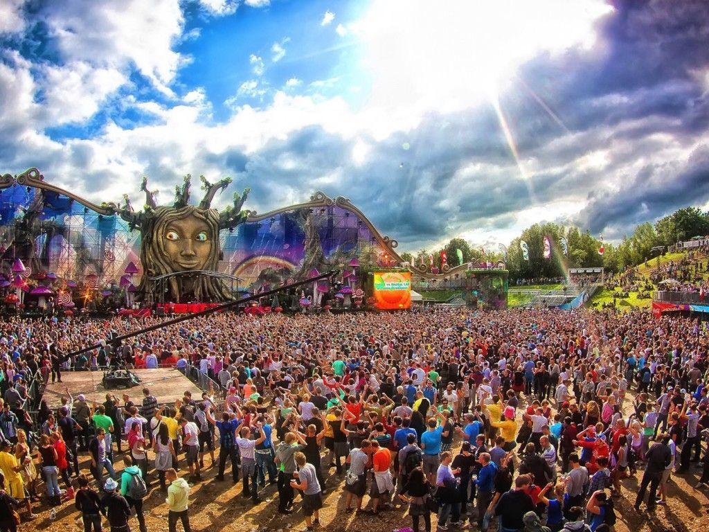 1024x768 Tomorrowland HD Wallpaper