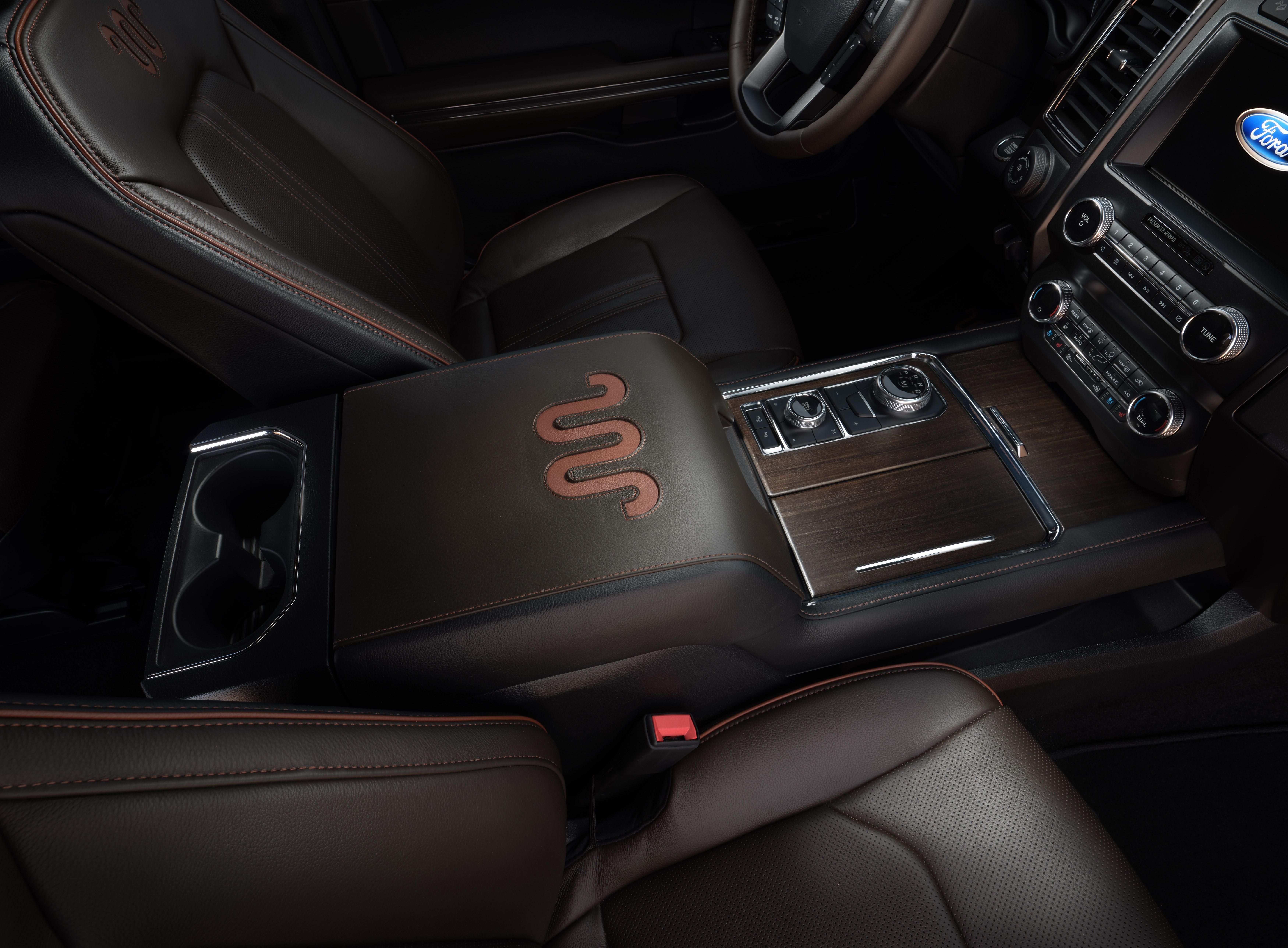 7000x5154 View Photo of 2020 Ford Expedition King Ranch