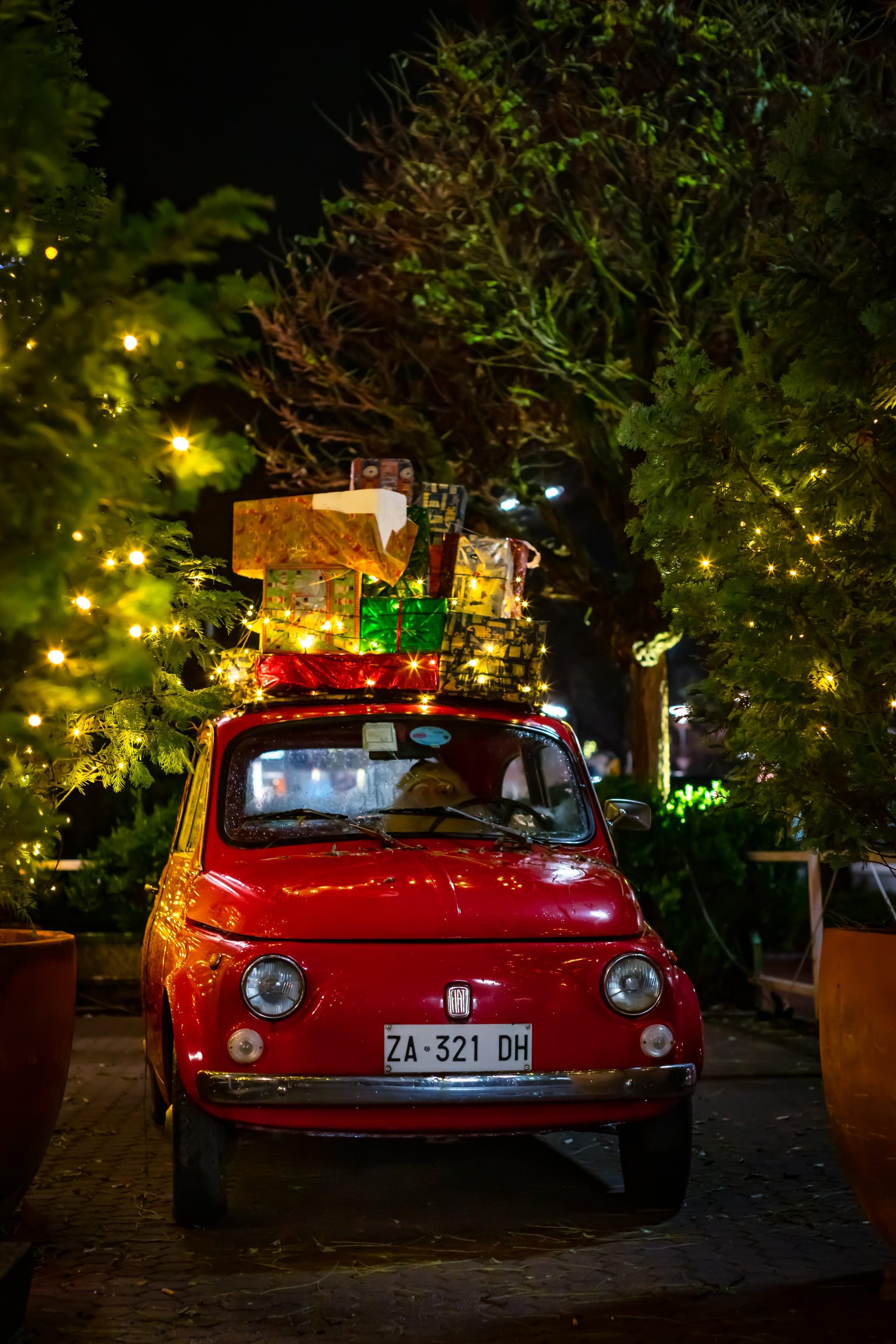 2048x3071 Retro Christmas iPhone Wallpaper Christmas Wallpaper That'll Make Your Home Screen Aesthetically Pleasing This Holiday. Tech Photo 33