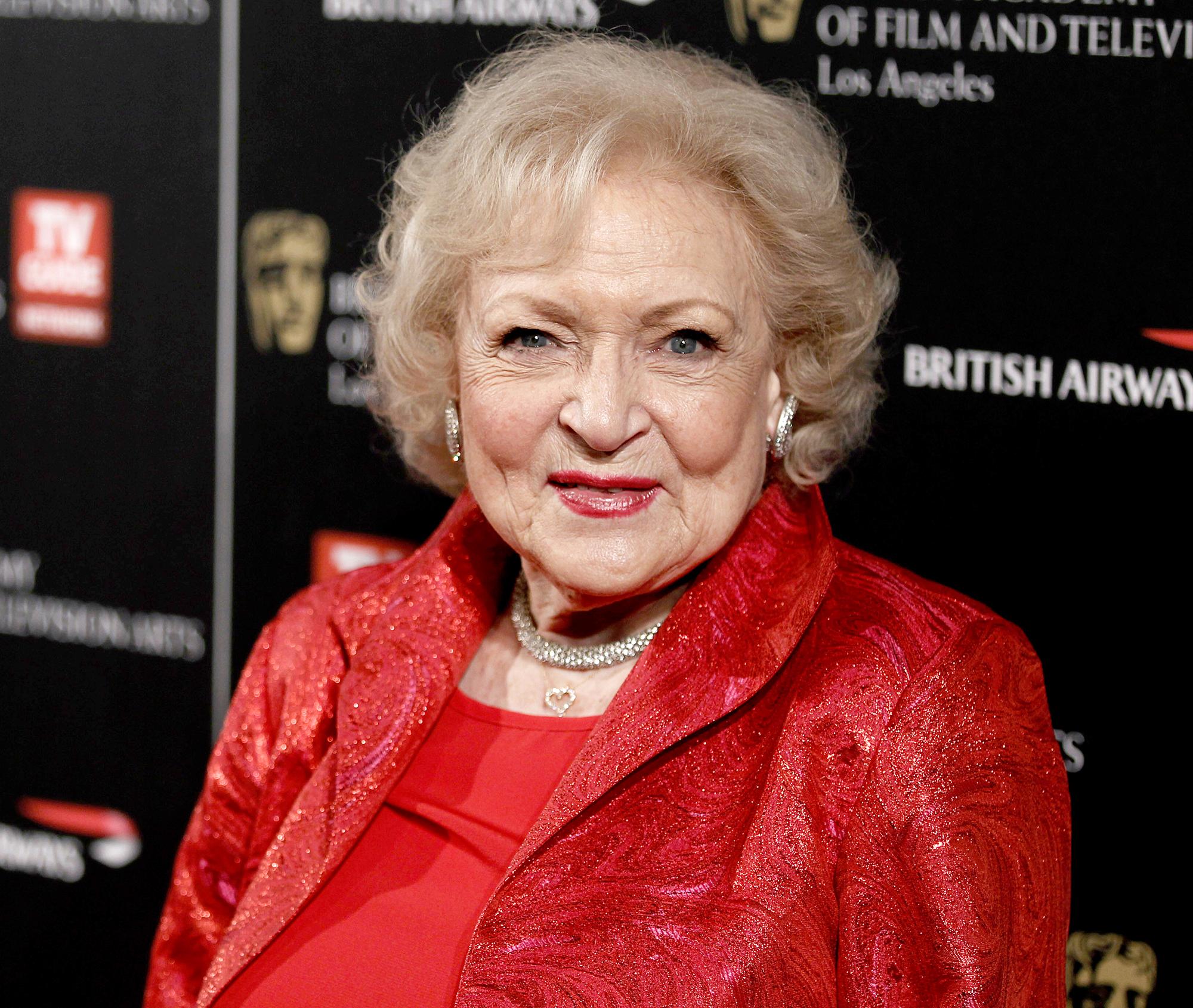 2000x1690 Betty White Dead at 99: Cause of Death Appears to Be Natural Causes