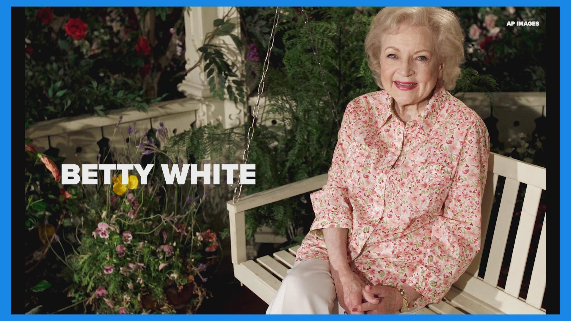 Betty White Wallpapers - Top Free Betty White Backgrounds - WallpaperAccess
