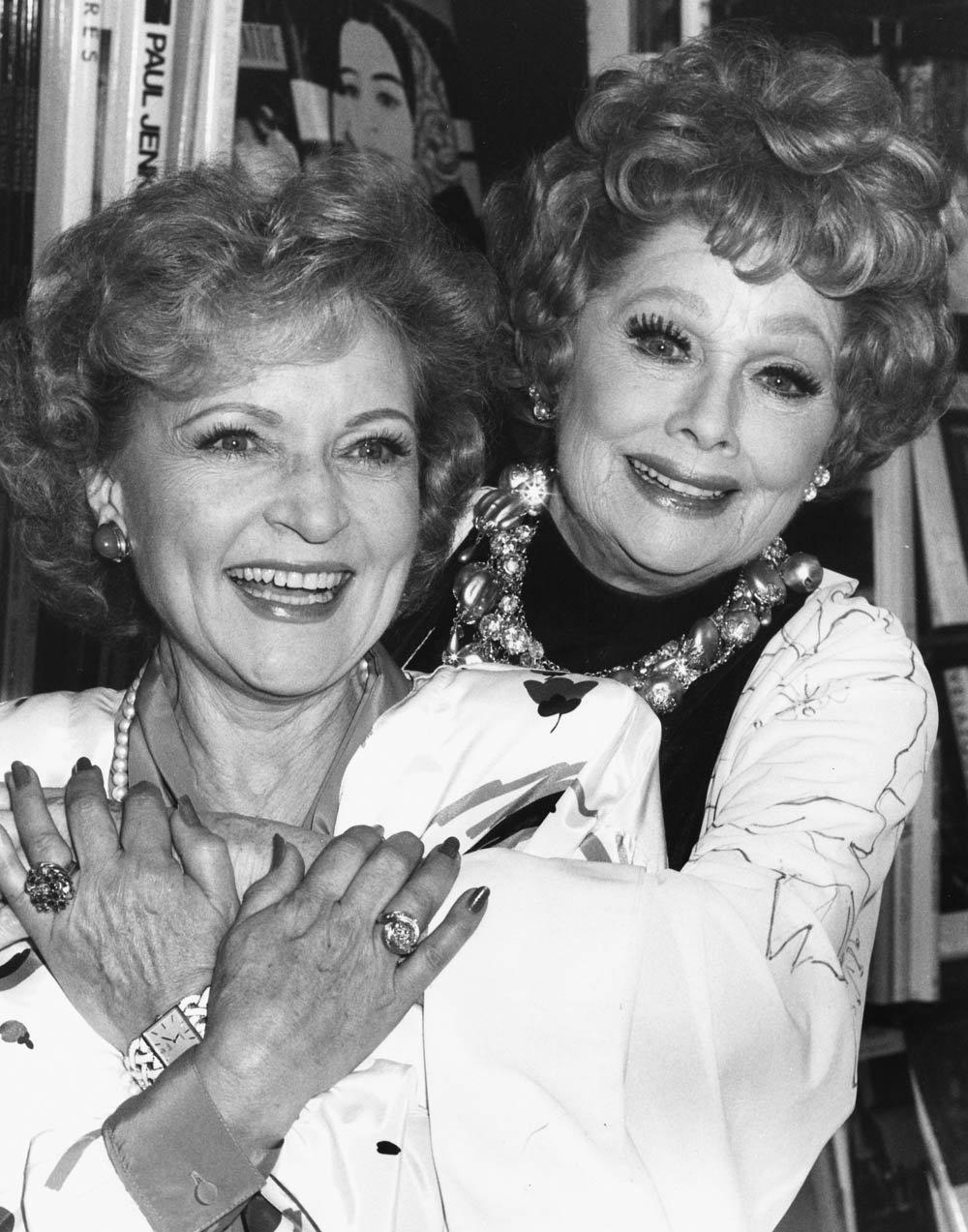 1000x1273 Betty White Photo: See 48 Photo of Hollywood's Golden Girlrs