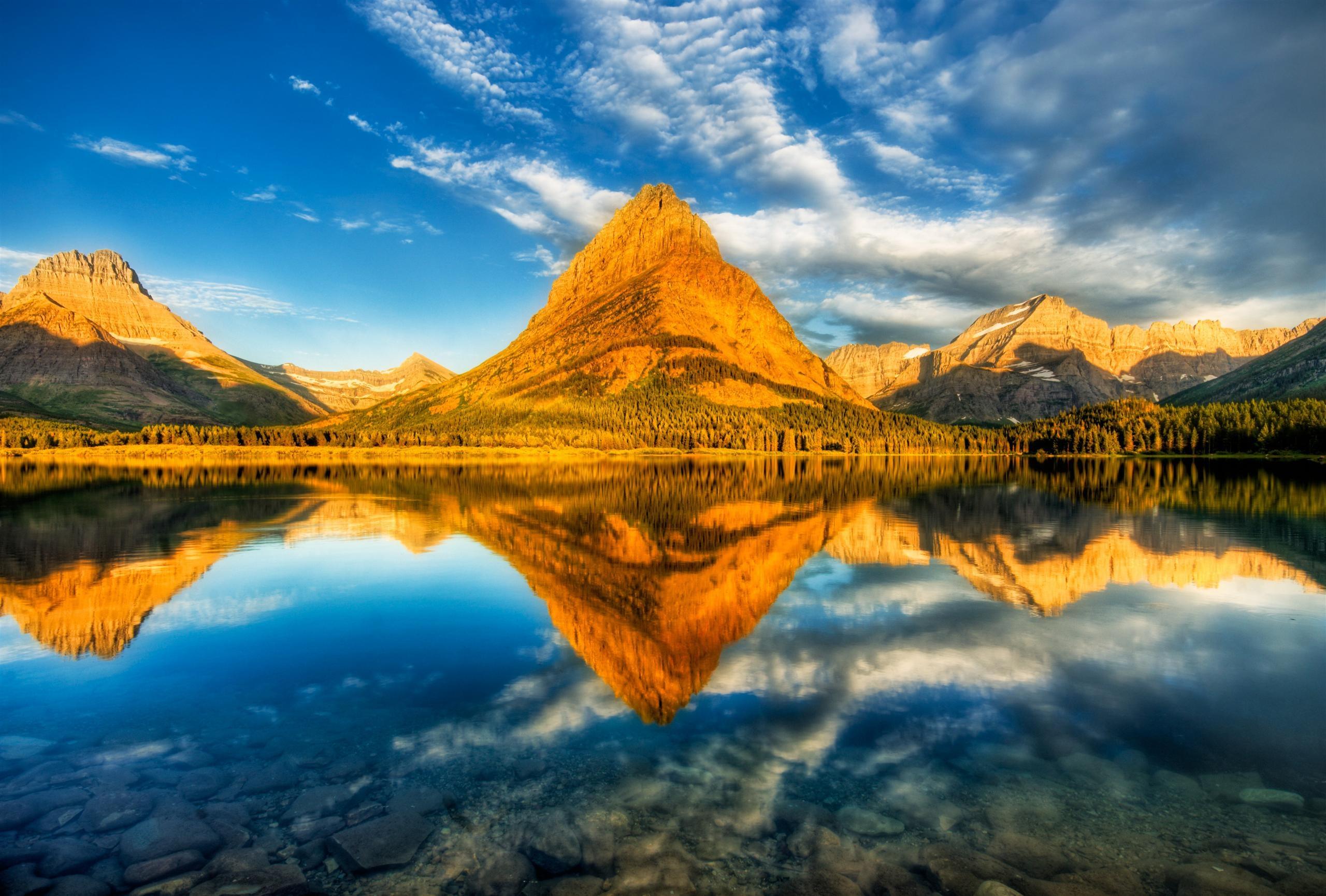2560x1731 Cool Mountain Reflection