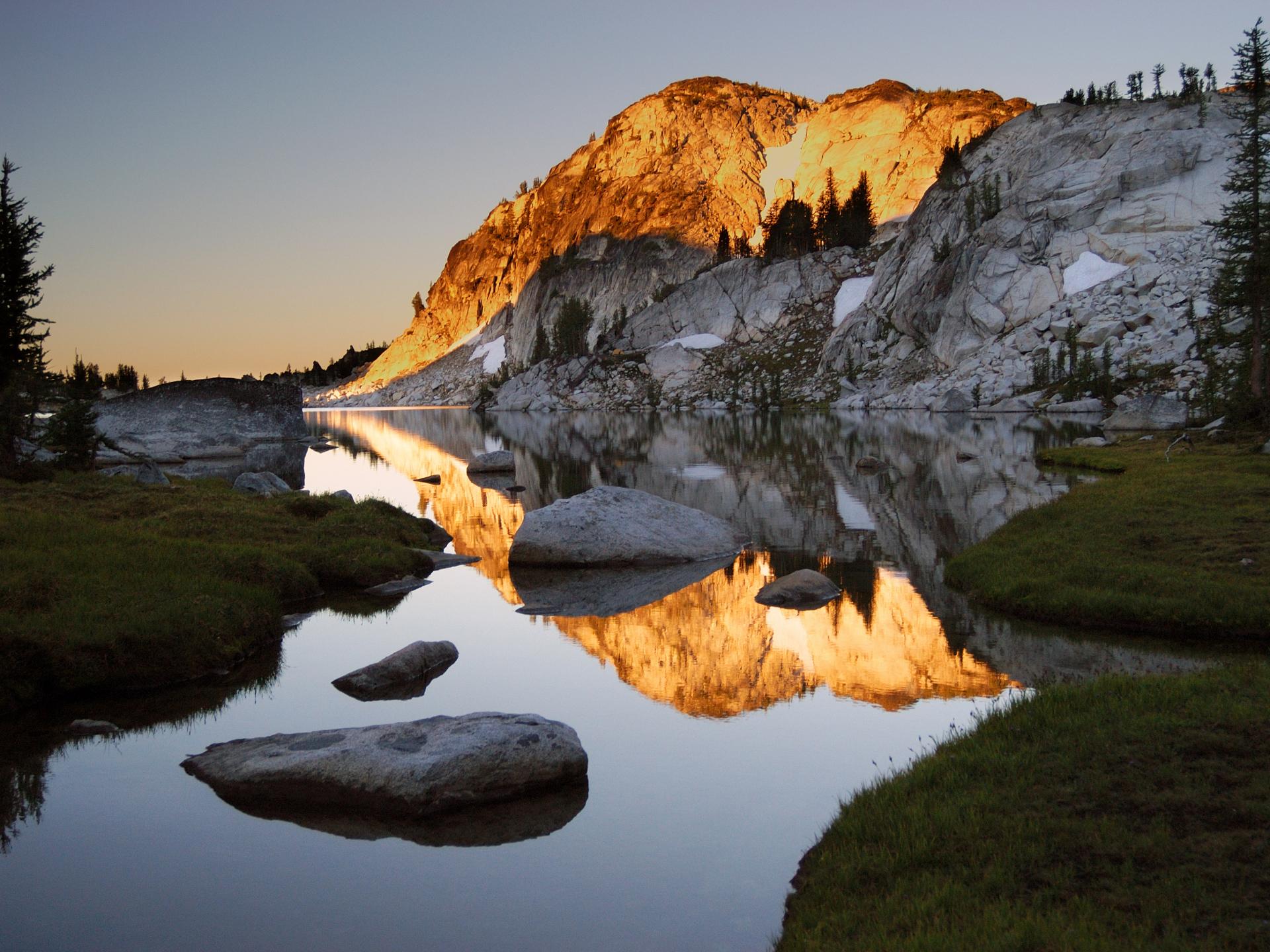 1920x1440 Mountain HD Wallpaper