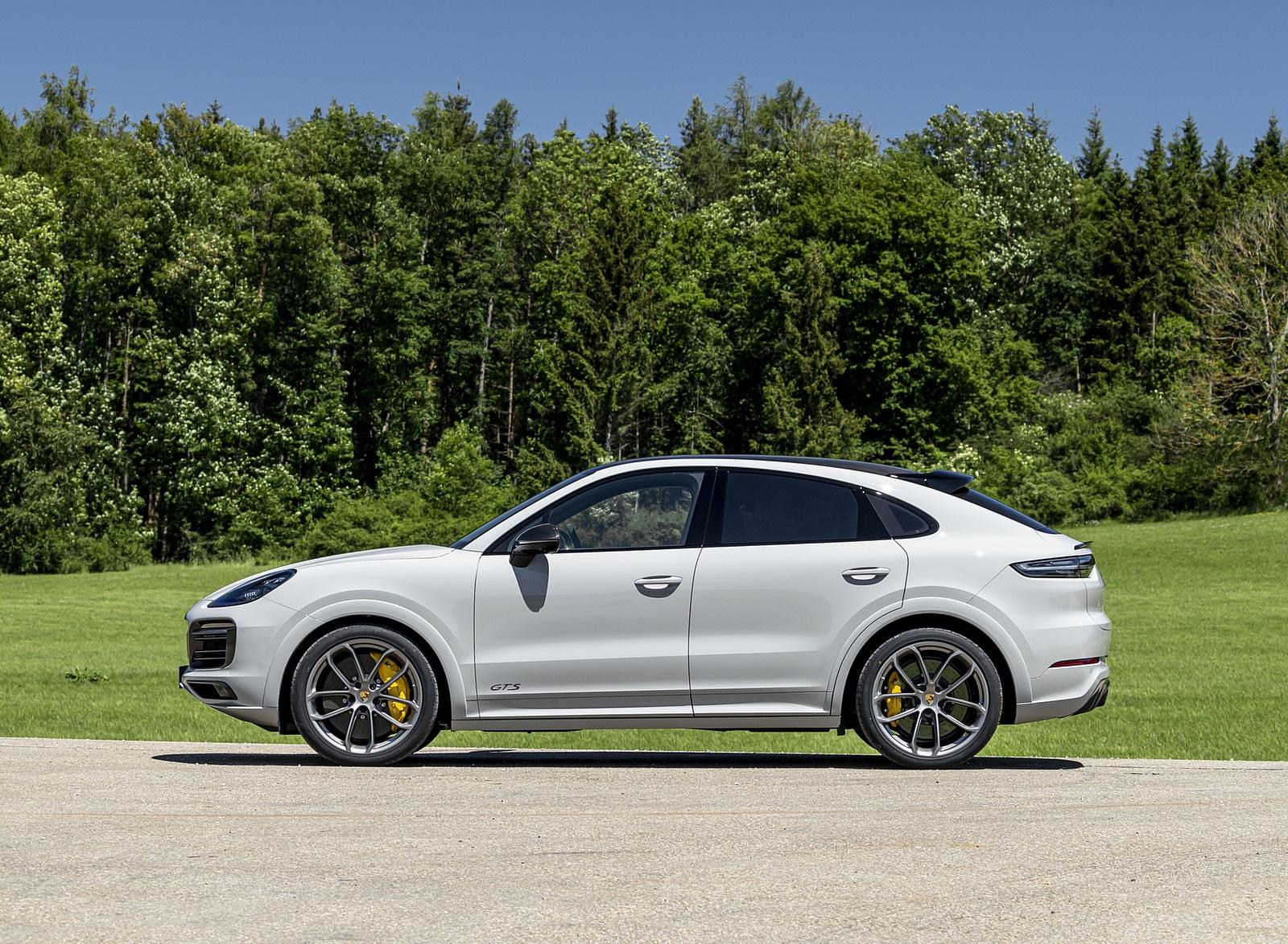 1600x1174 Porsche Cayenne GTS Coupe (Color: Crayon) Side Wallpaper (98)