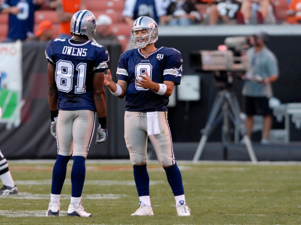 1024x768 Terrell Owens Once Tearfully Defended Tony Romo; Now He Throws Shade at the Former QB