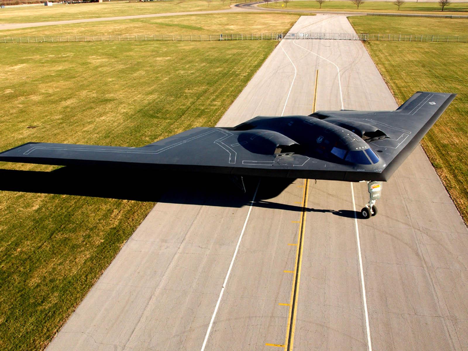1600x1200 B2 Bomber Computer Wallpaper 53394 1600x1200px