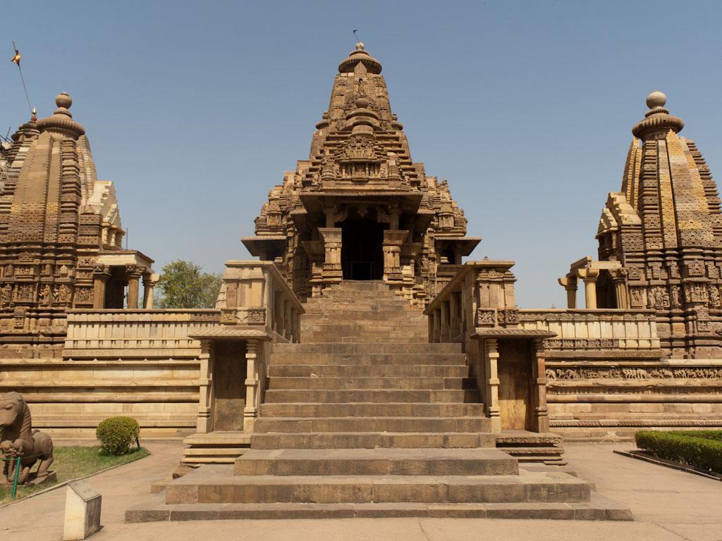 1024x768 Indian Temple Wallpaper