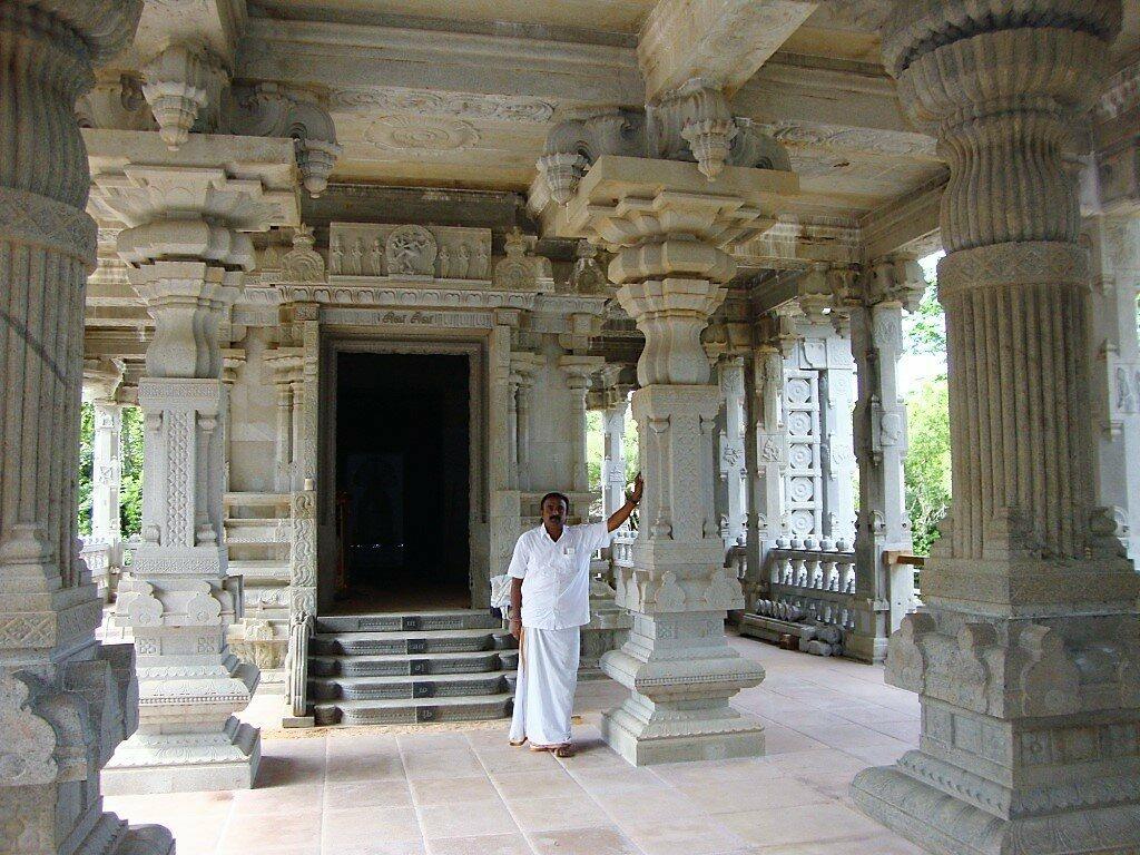 1024x768 This Master Builder's Family Has Restored Temples for 38 Generations