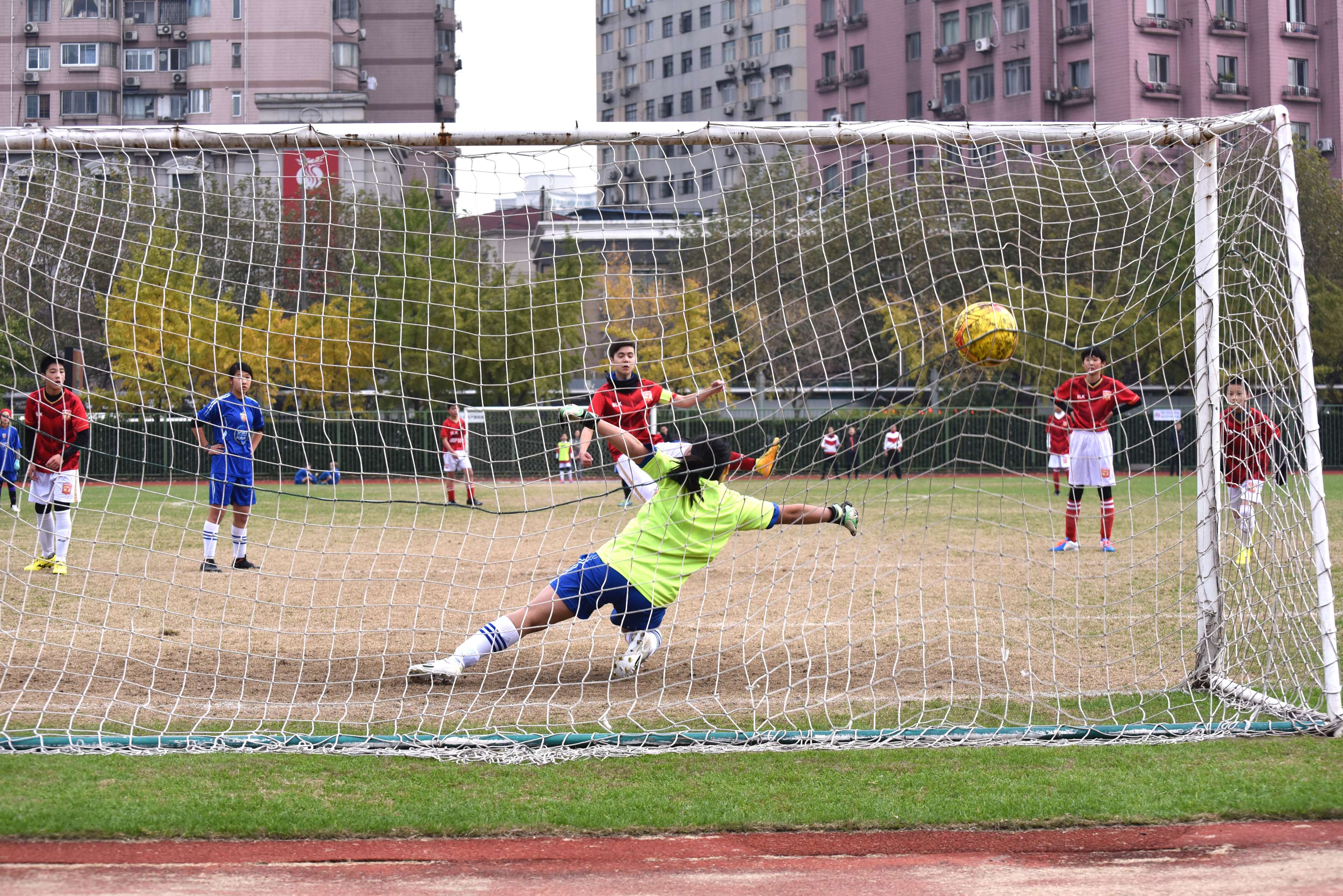 3840x2563 action, athletes, ball, field, fun, game, goal, kids, league, match, play, players, playing, soccer, sport, training, uniform 4k wallpaper