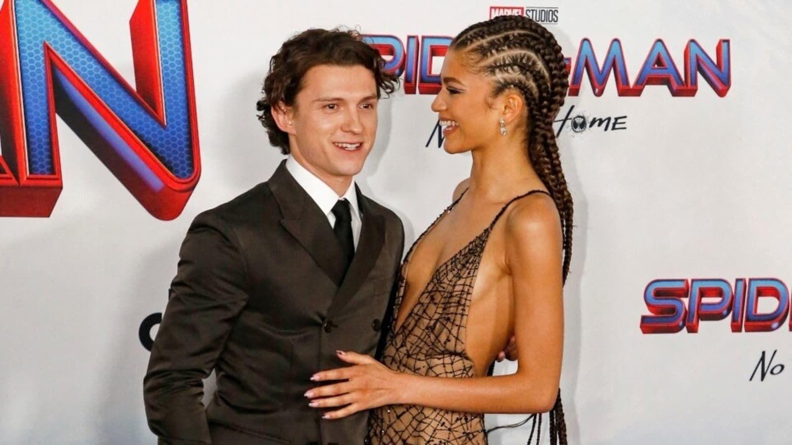 1600x900 Zendaya en robe sur le thème de la toile d'araignée étourdit avec Tom Holland à