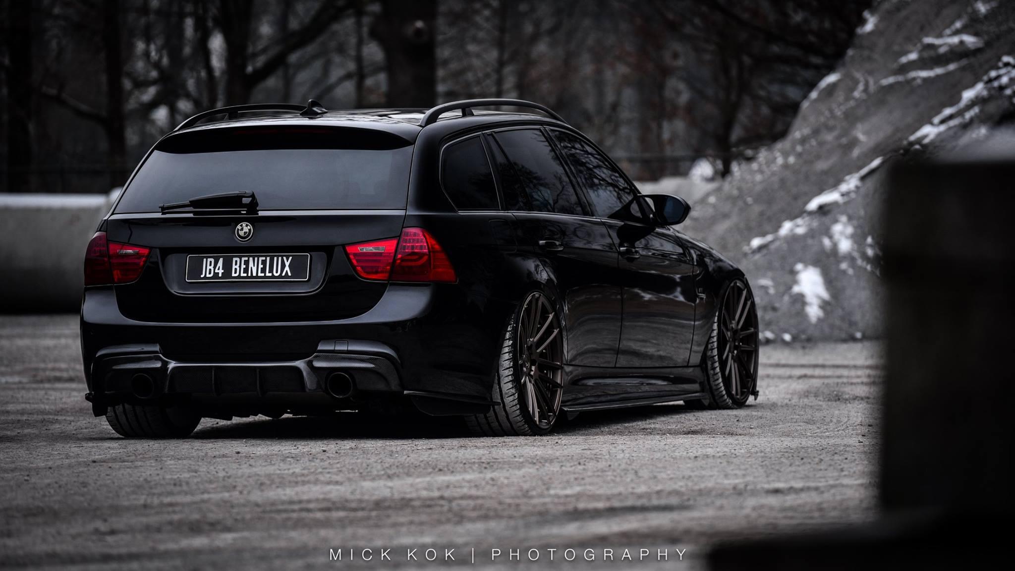 2048x1152 Bmw E91 Wallpaper