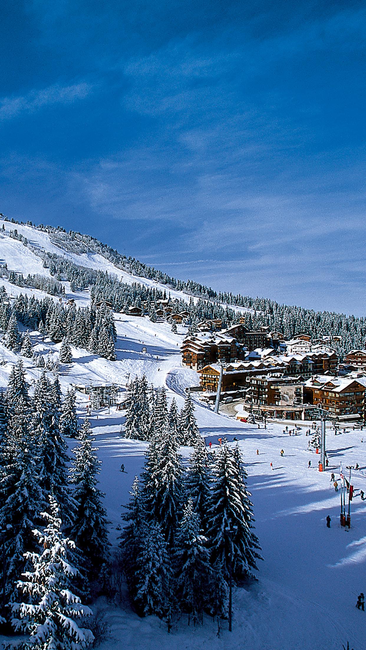 1242x2208 Courchevel (3) Wallpaper for iPhone 11