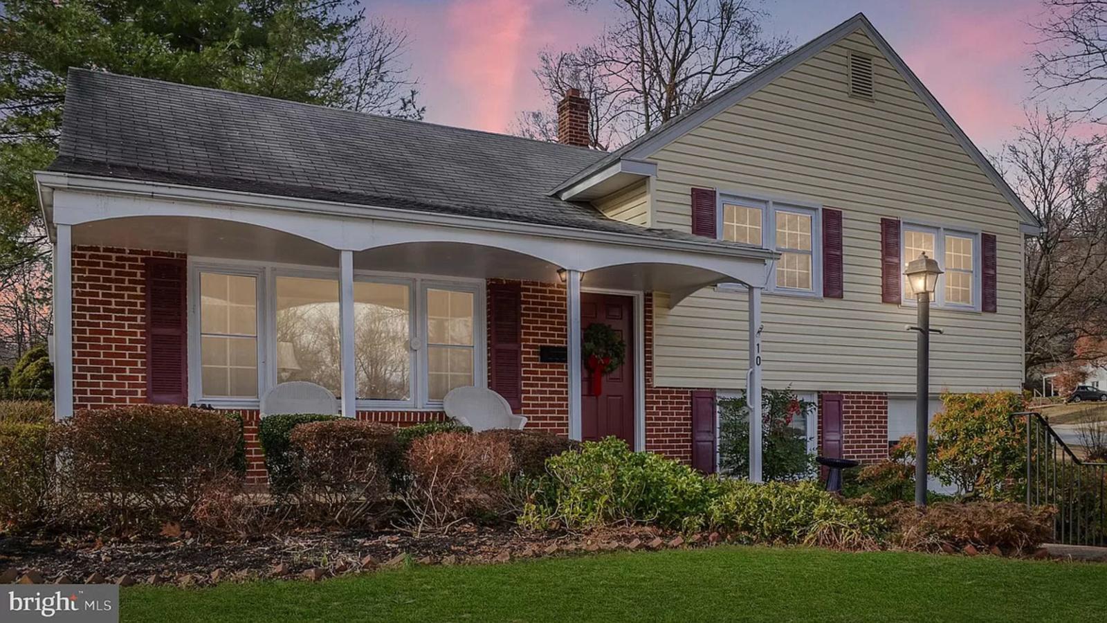 1600x900 Main Line Open House: 'The Lovely Bones' home in Malvern on the market for $420K
