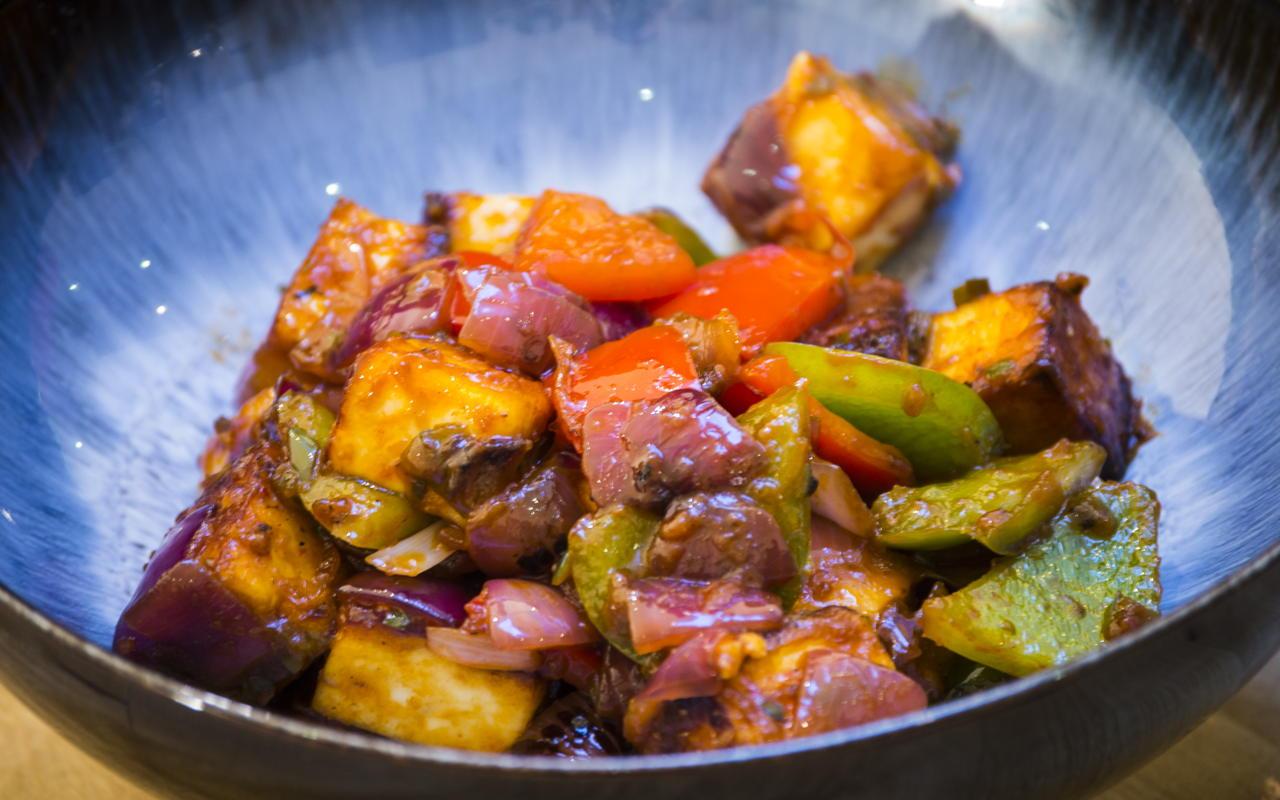 1280x800 Indian Vegetable Chilli Paneer Recipe. School of Wok
