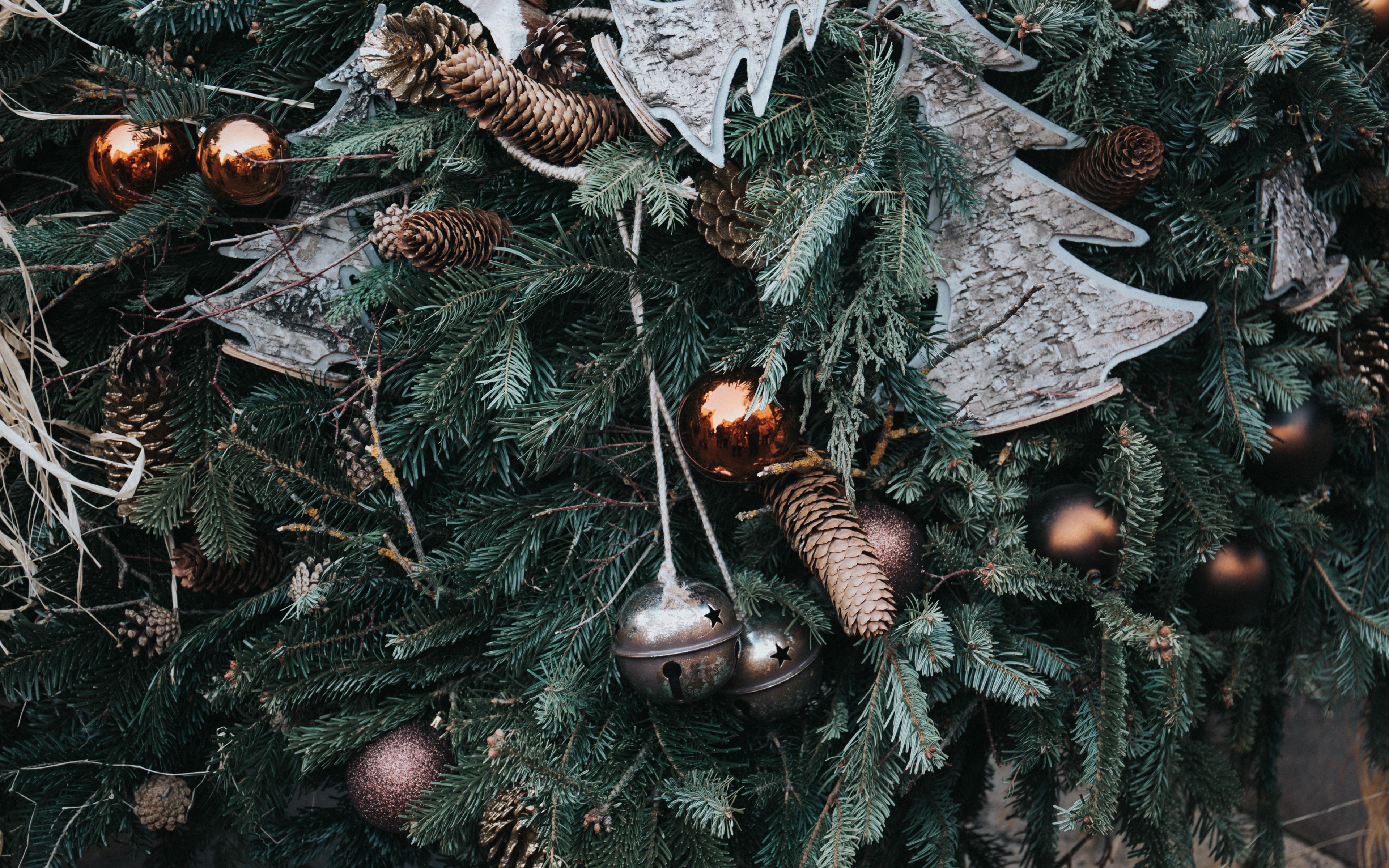 3840x2400 Wallpaper Christmas, New Year, Christmas Ornaments, Aesthetic Wallpaper HD