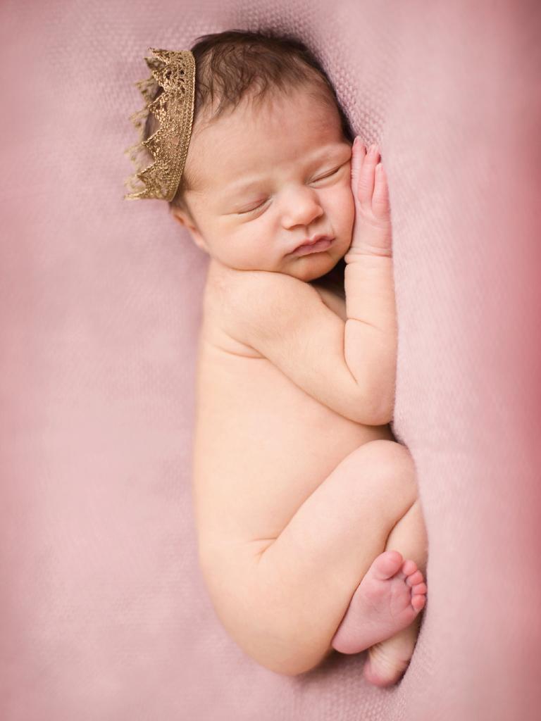768x1024 Cute Baby with Crown HD Mobile Wallpaper