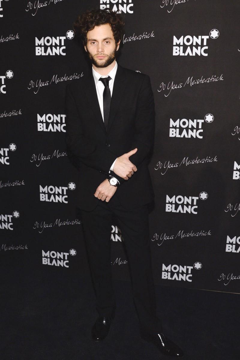 800x1200 Penn Badgley wallpaper