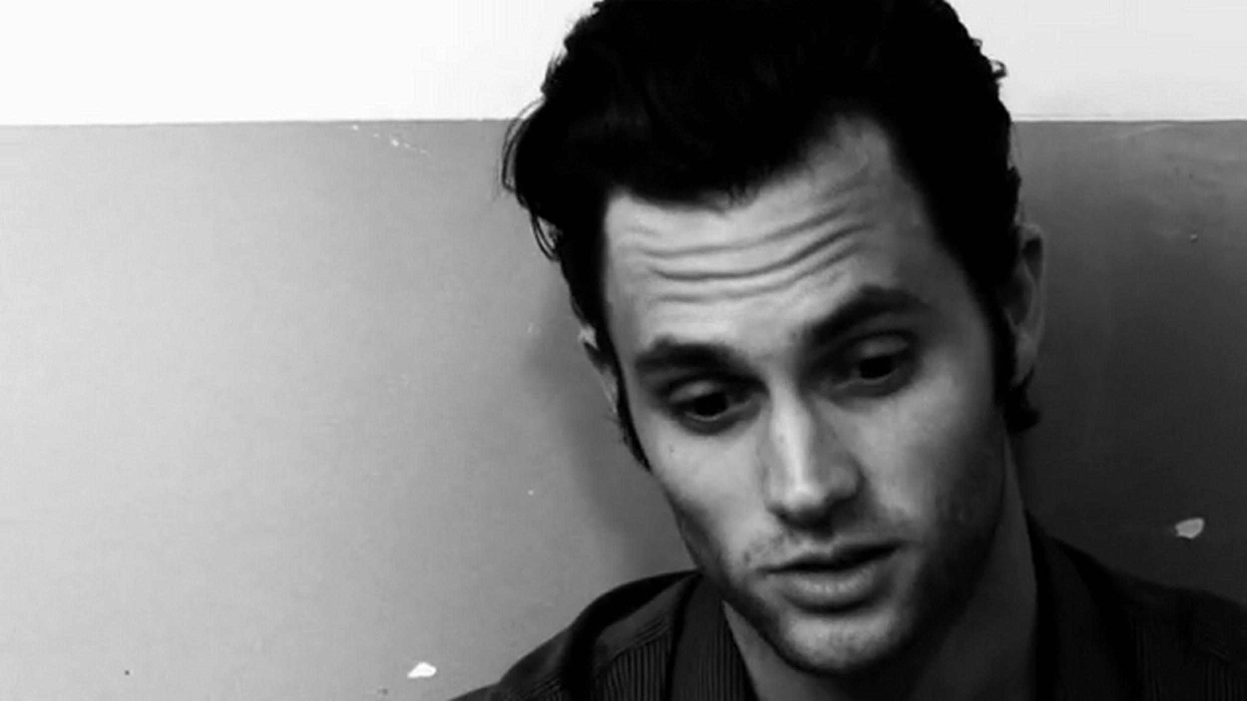 2500x1406 Penn Badgley 4K