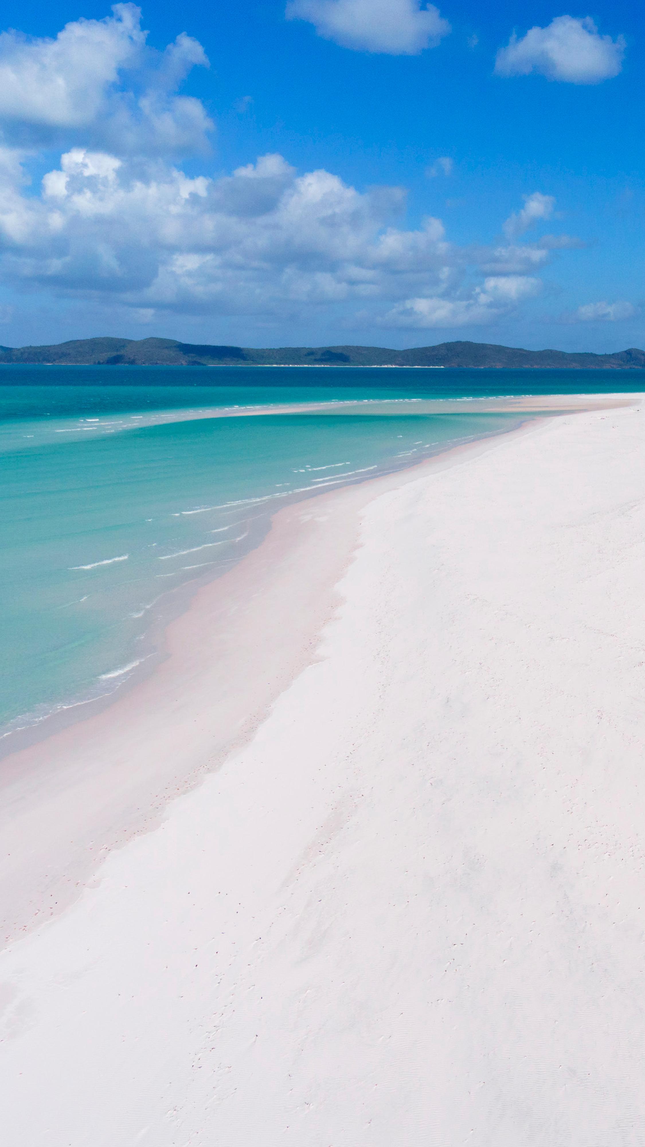2250x4000 Dial in from paradise. Hamilton Island Blog