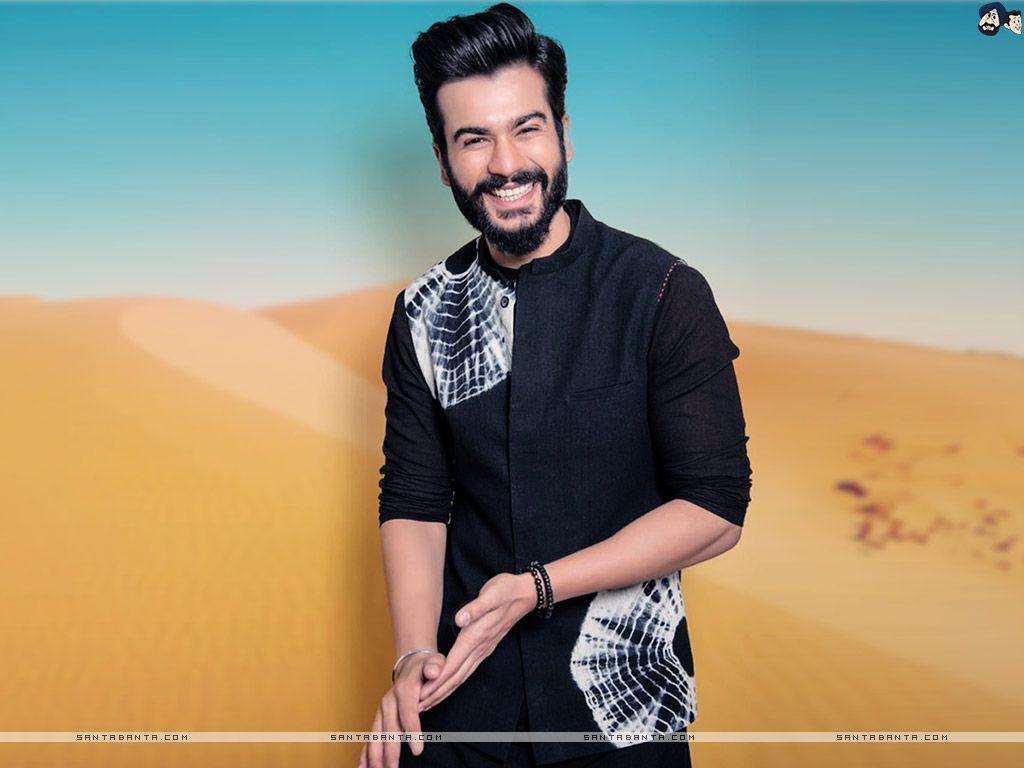 1024x768 Sunny Kaushal Wallpaper