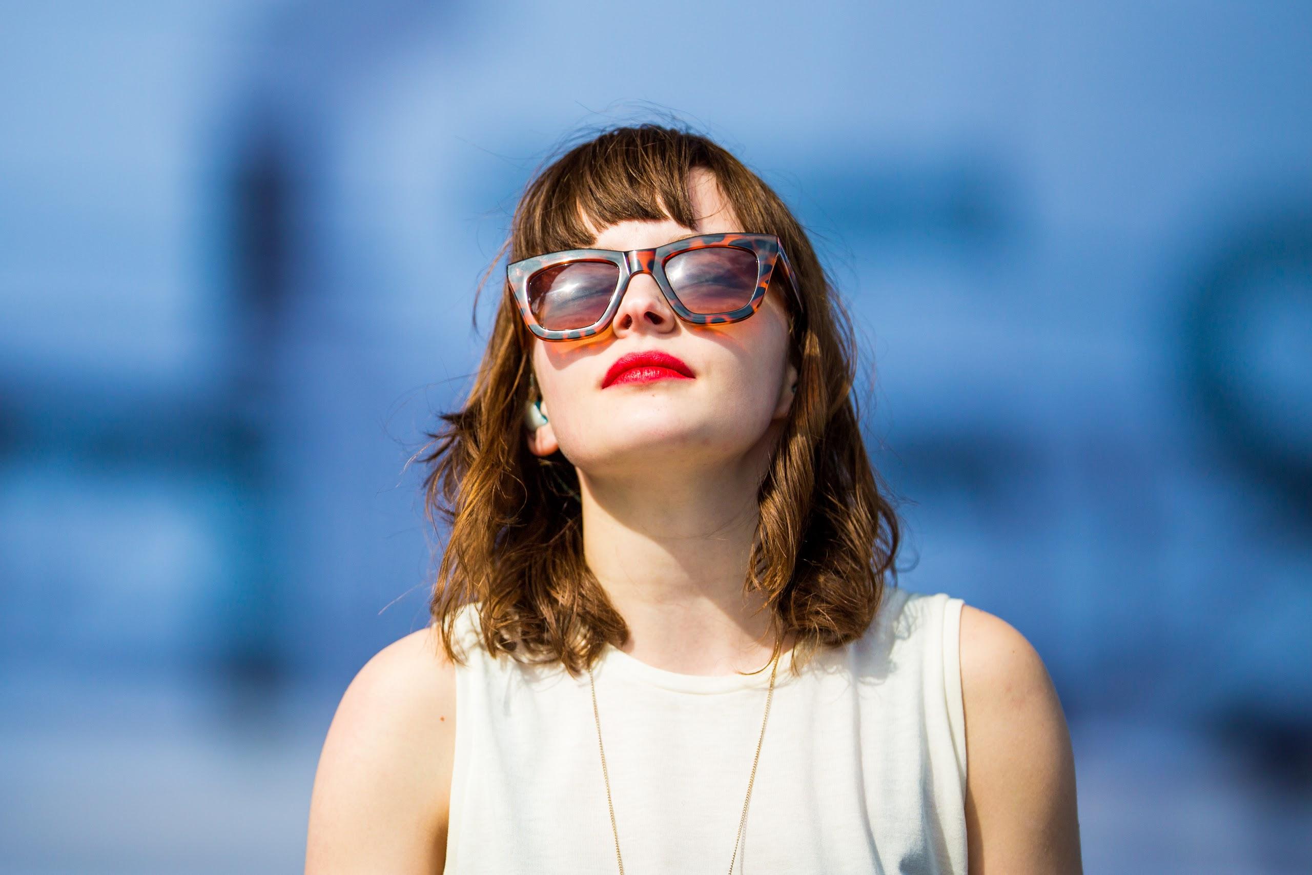 2560x1707 Lauren Mayberry HD Wallpaper