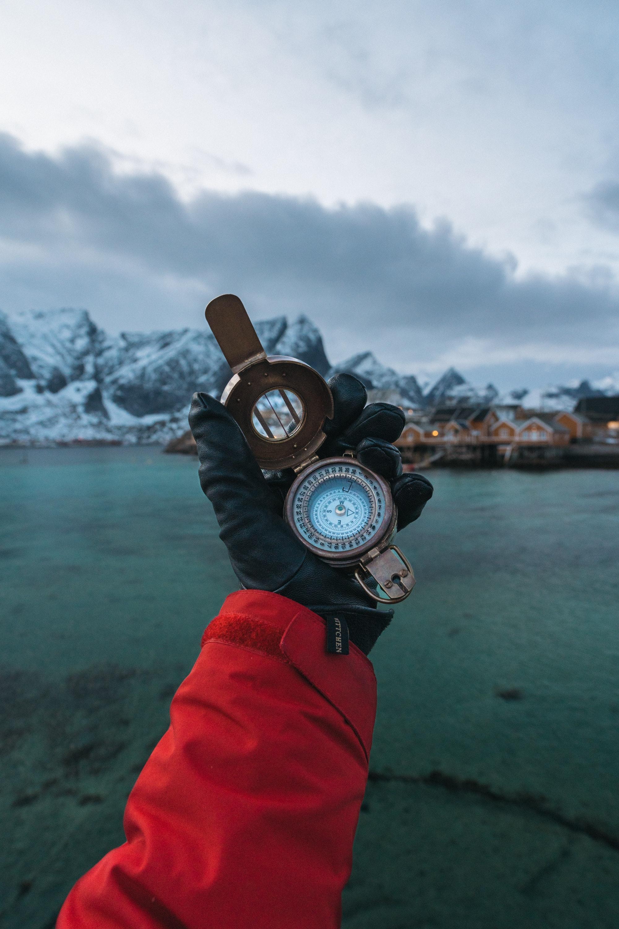 2001x3000 Best Compass Photo · 100% Free Downloads
